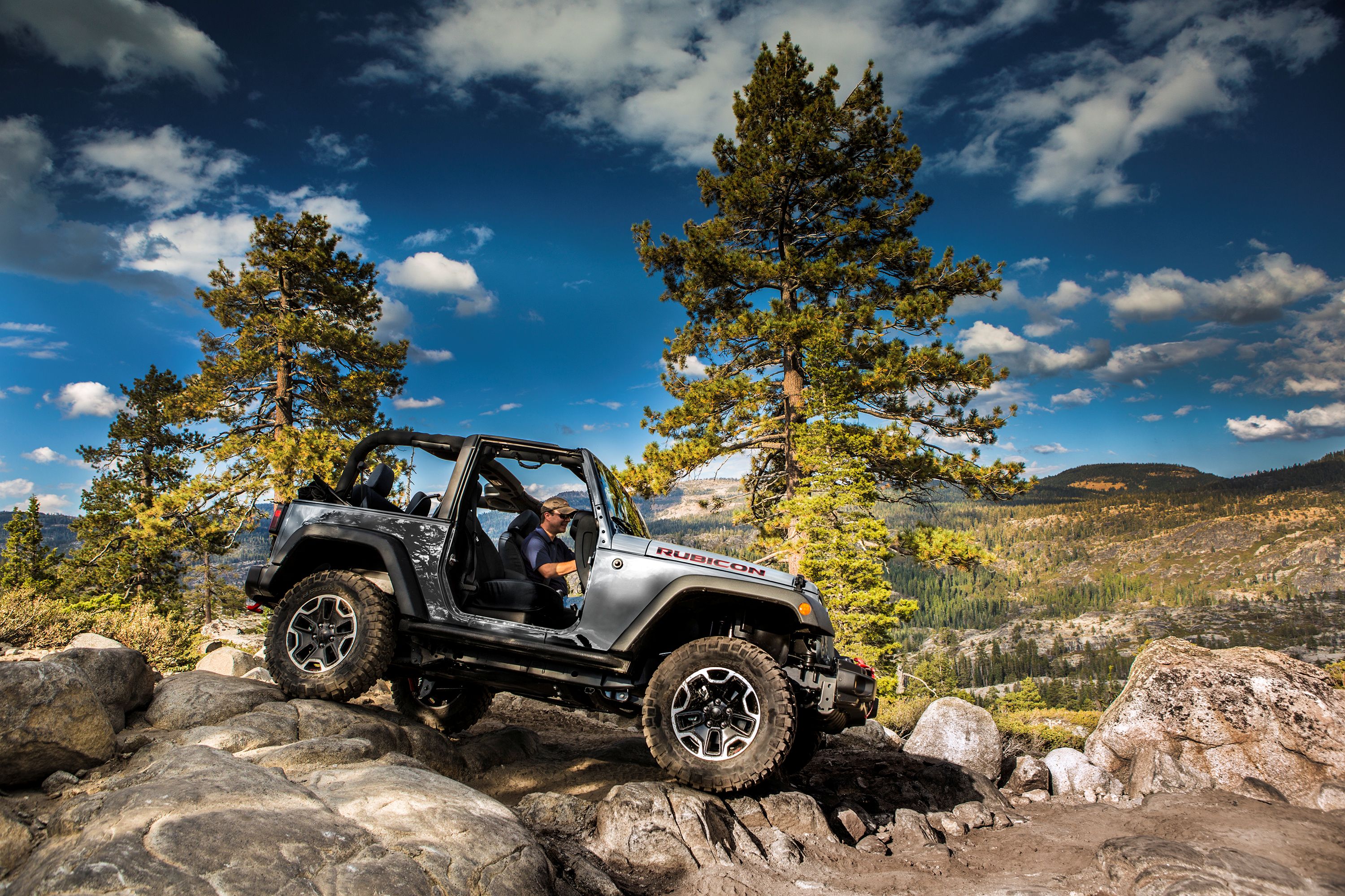 2016 Jeep Wrangler Pricing, Photos & Specs