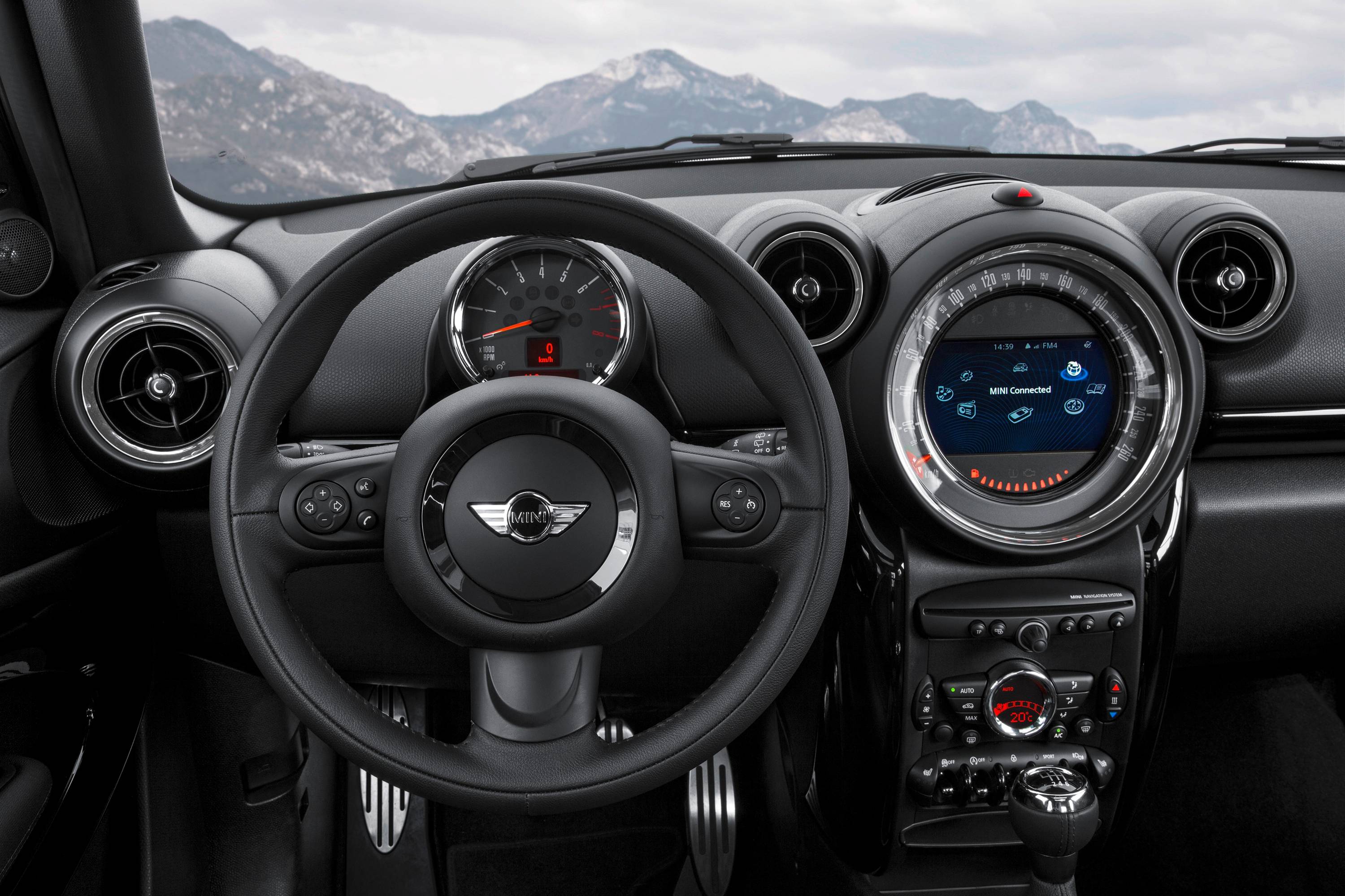 2016 Mini Cooper Paceman Interior Photos