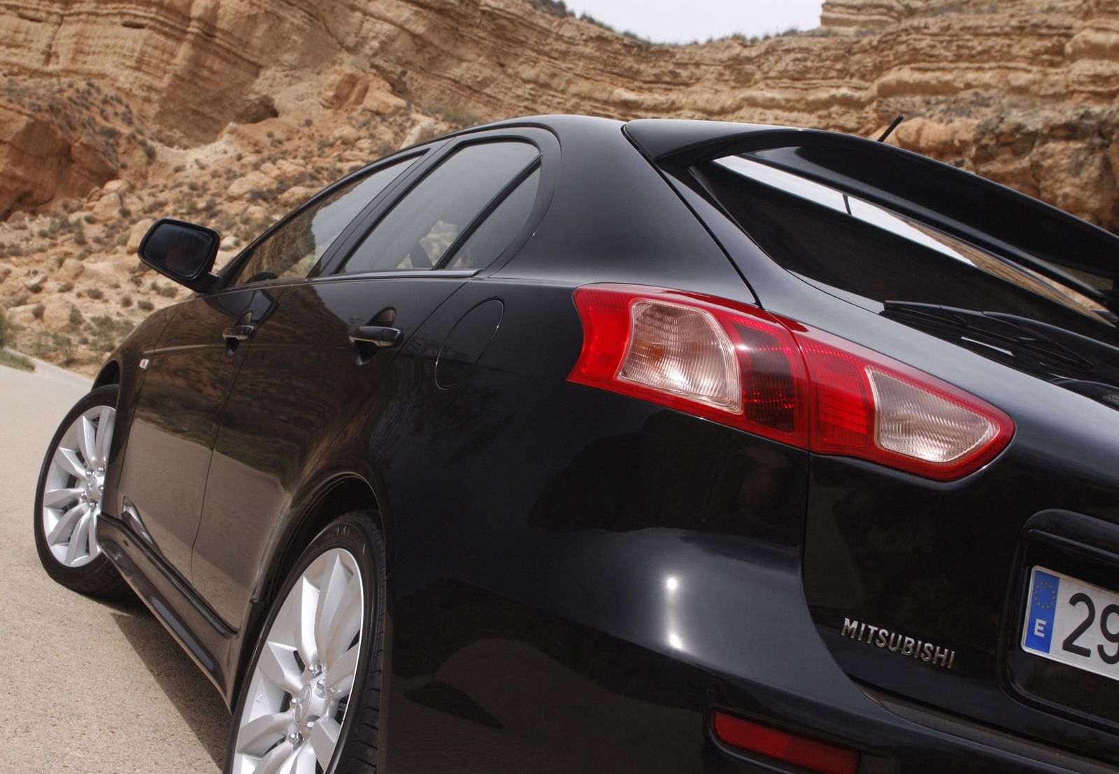2010 Mitsubishi Lancer Sportback Exterior Photos