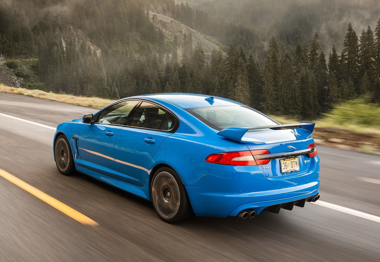 2014 Jaguar XFR Exterior Photos
