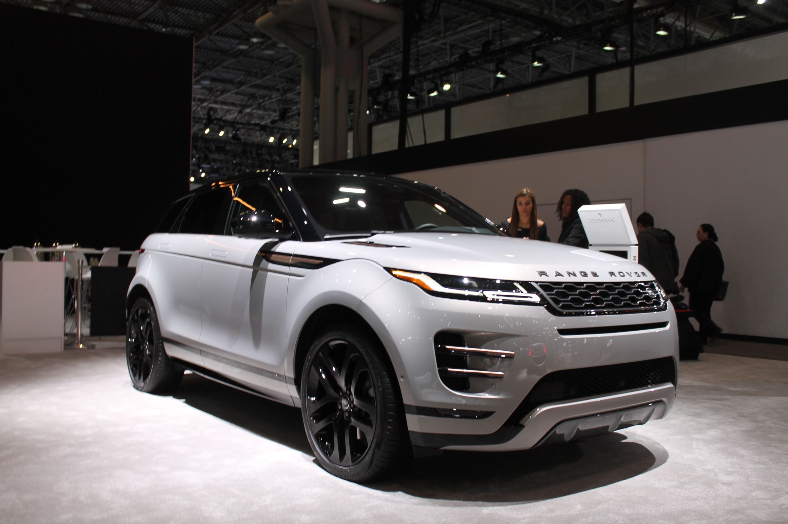 2020 Range Rover Evoque Arrives With Lots Of Hidden Secrets