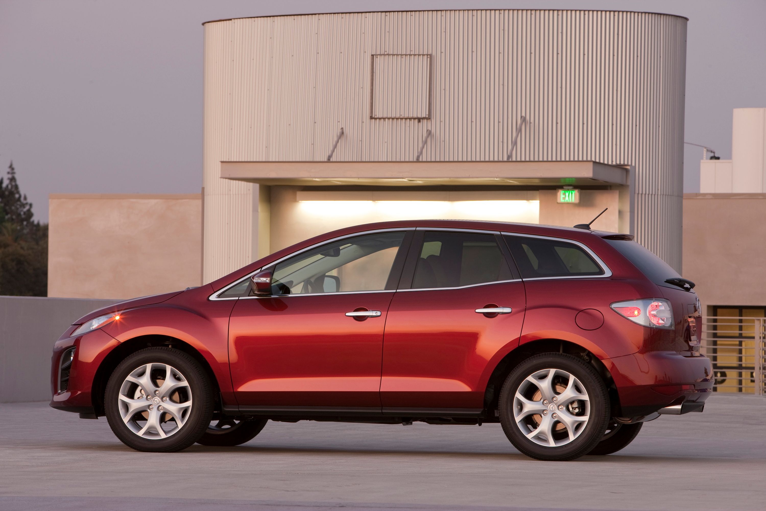 2011 Mazda CX7 Photos Exterior CarBuzz