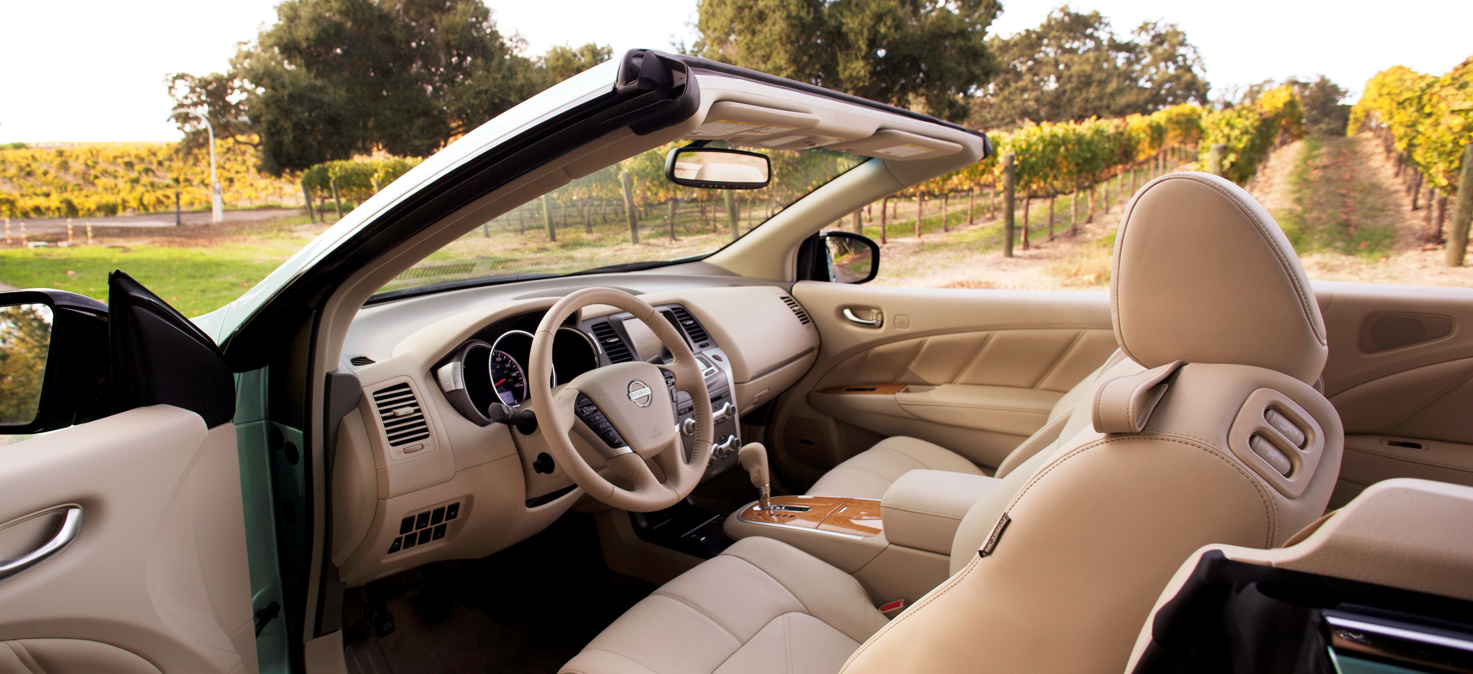 2013 Nissan Murano CrossCabriolet Interior Photos, image size:3000x1374