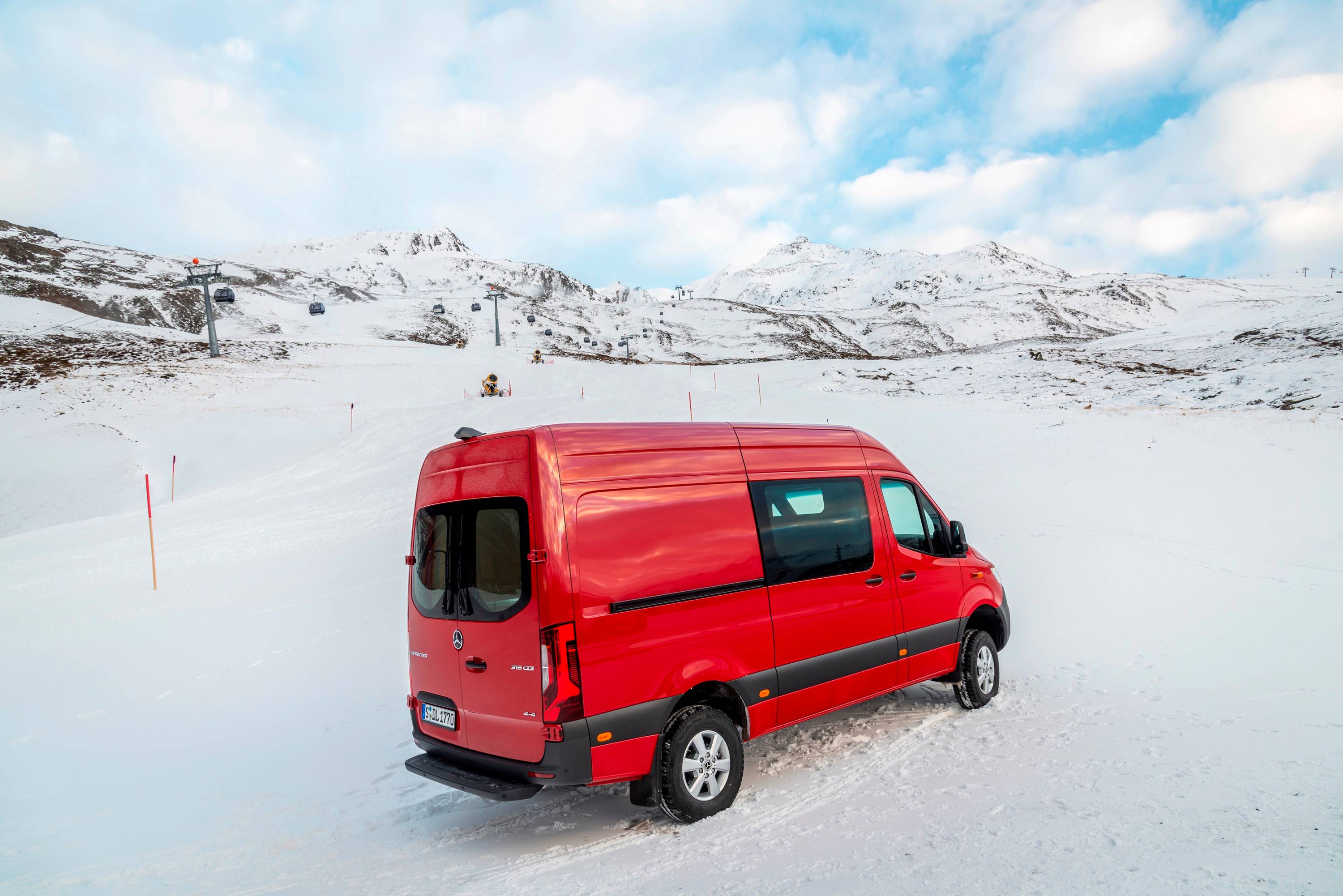 2024 Mercedes-Benz Sprinter Crew Van Exterior Photos