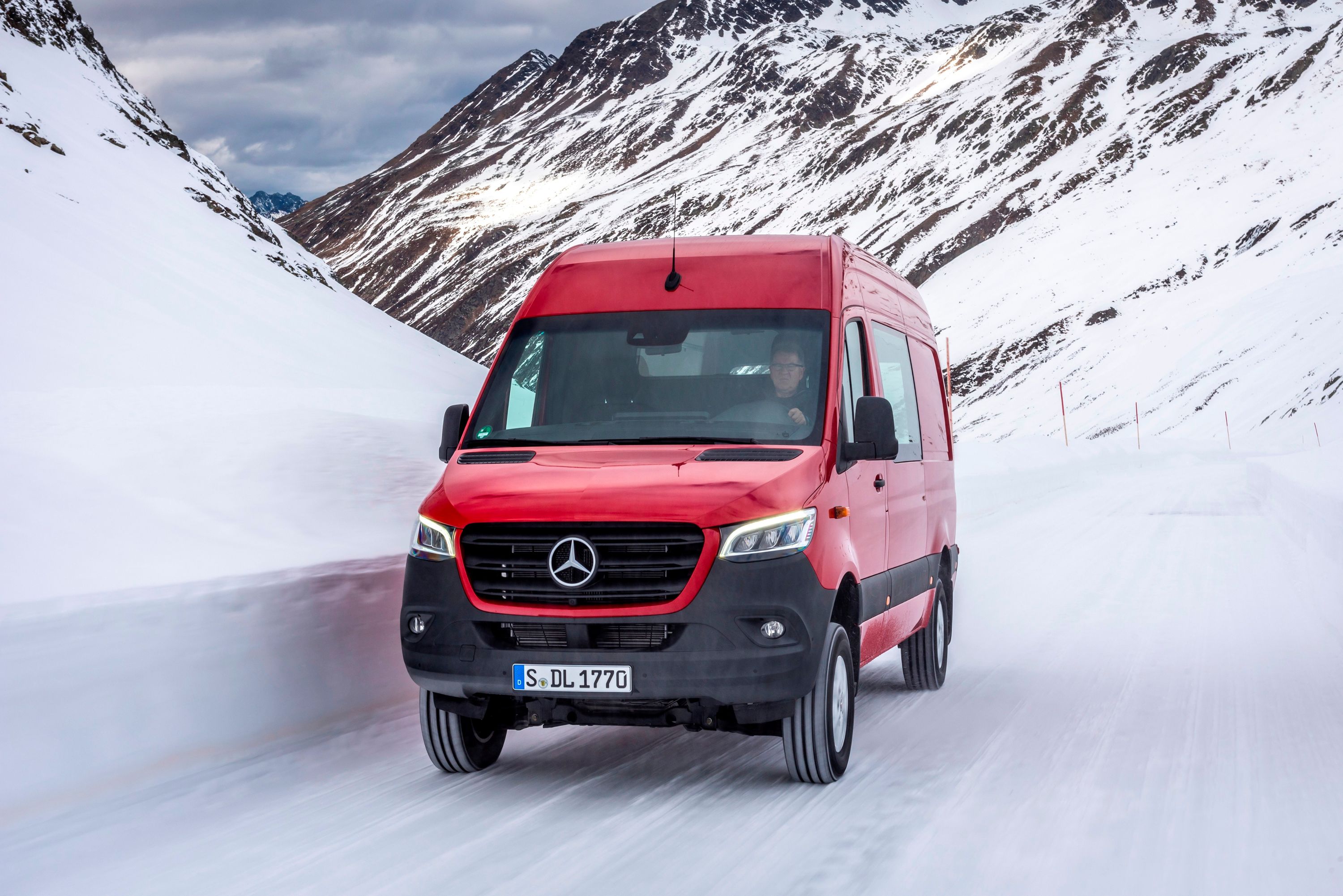 2024 Mercedes-Benz Sprinter Crew Van Exterior Photos