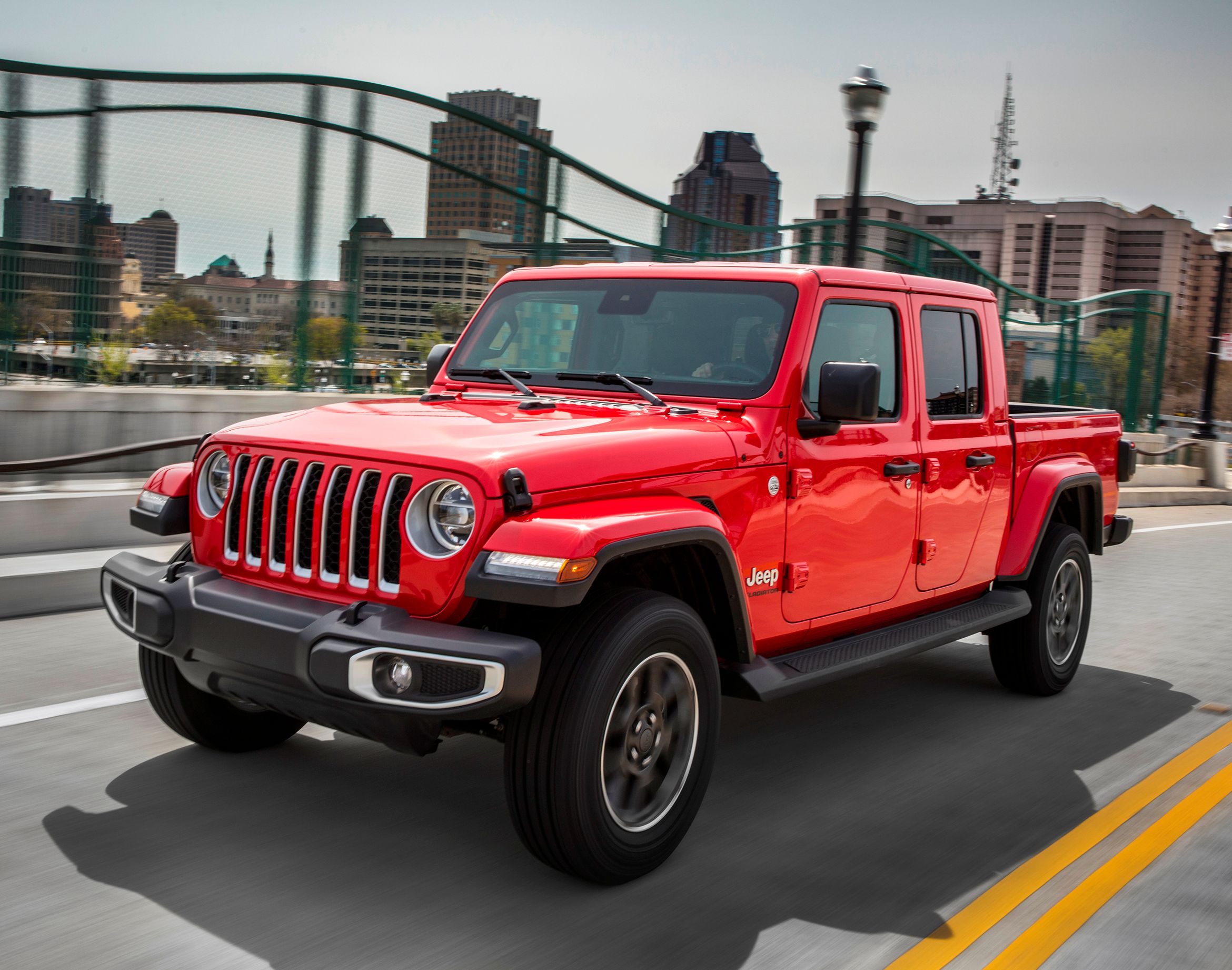 What's Up With These Cheap Jeep Gladiator Lease Deals?