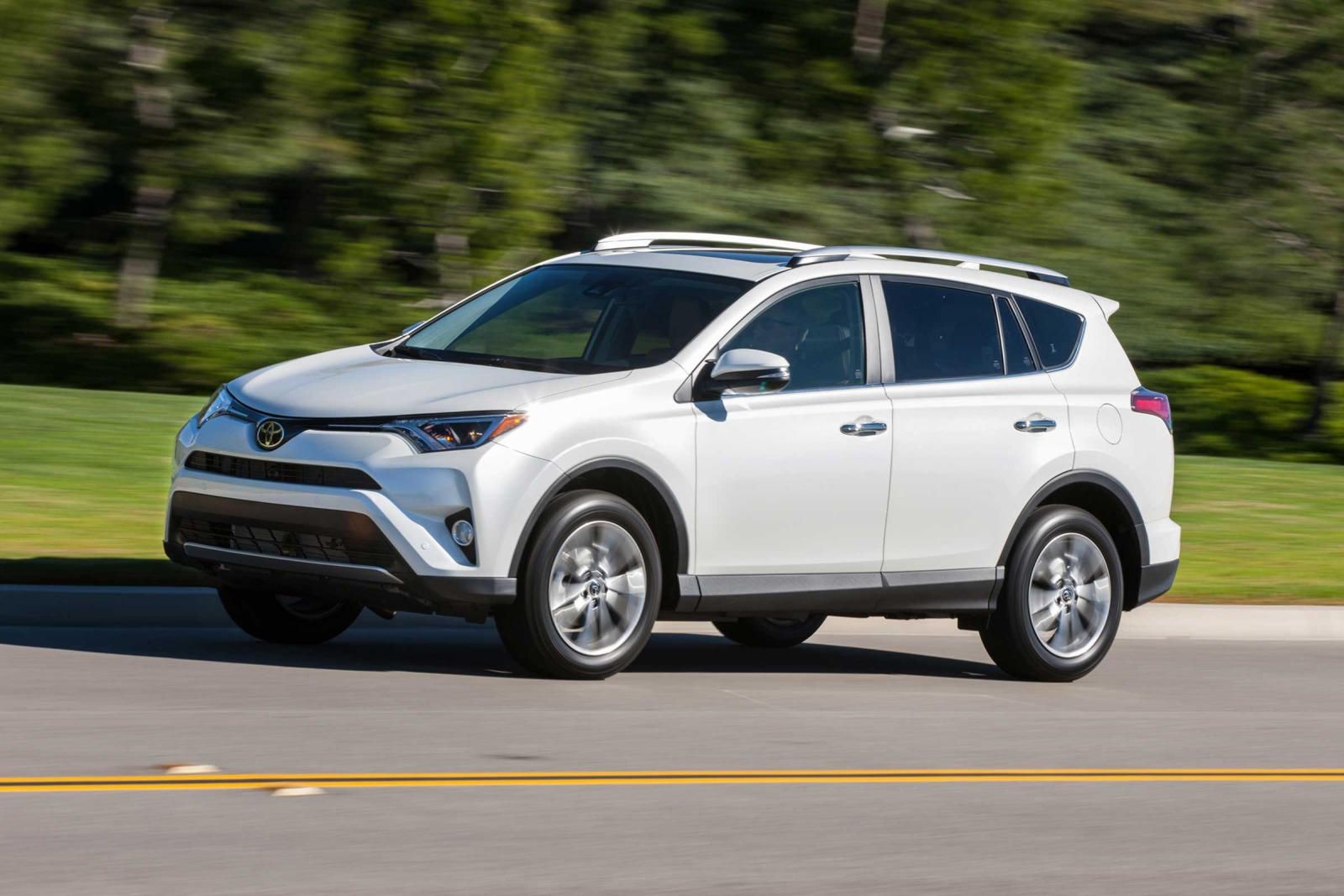2017 Toyota RAV4 Pricing, Photos & Specs