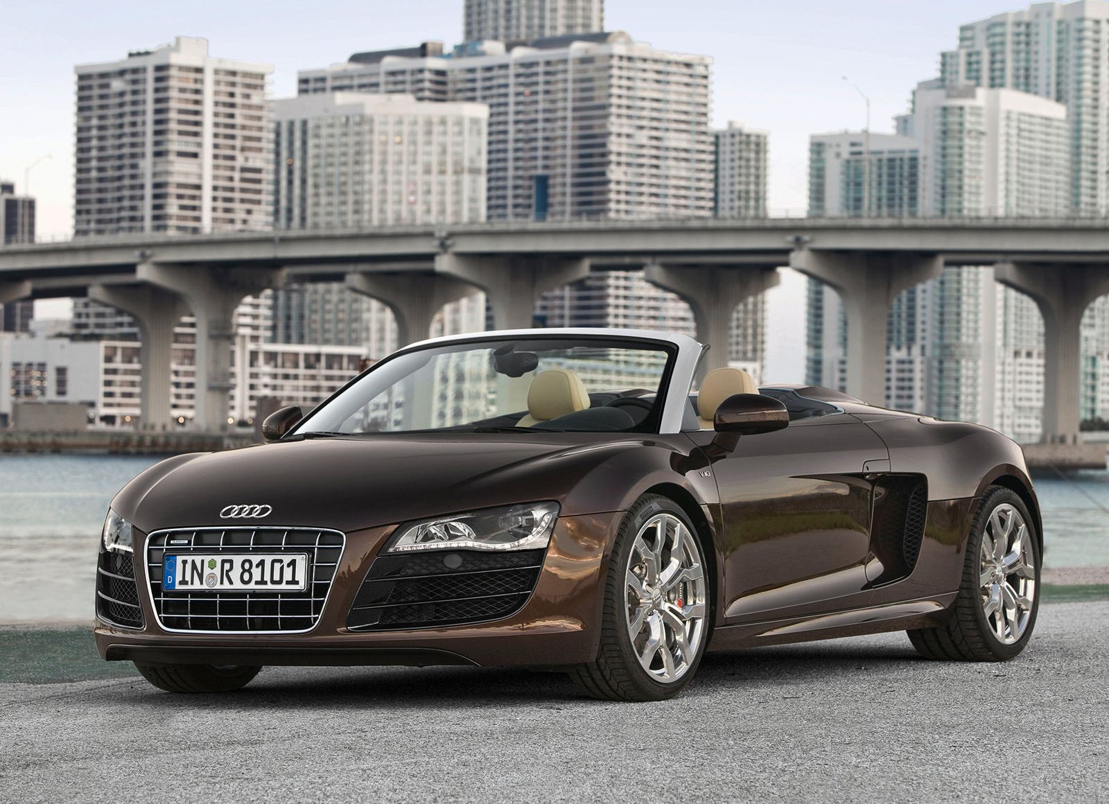2012 Audi R8 Spyder Pricing, Photos & Specs