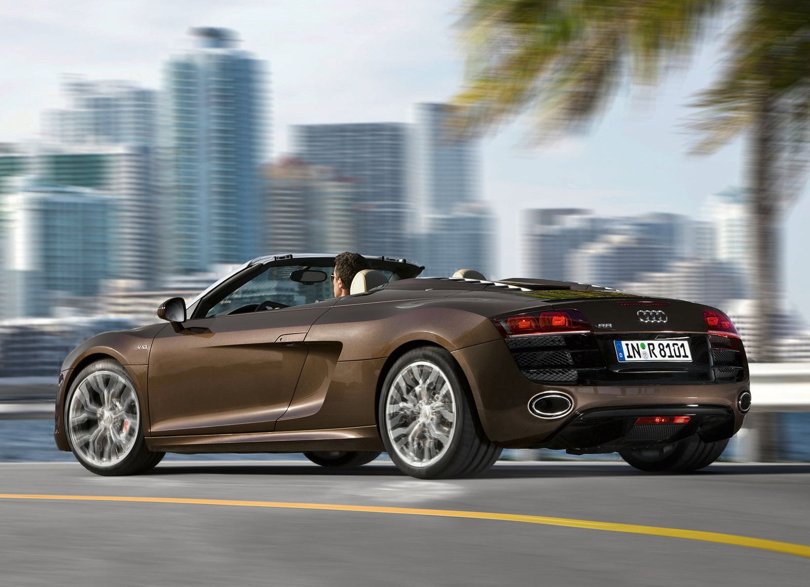 2011 Audi R8 Spyder Exterior Photos