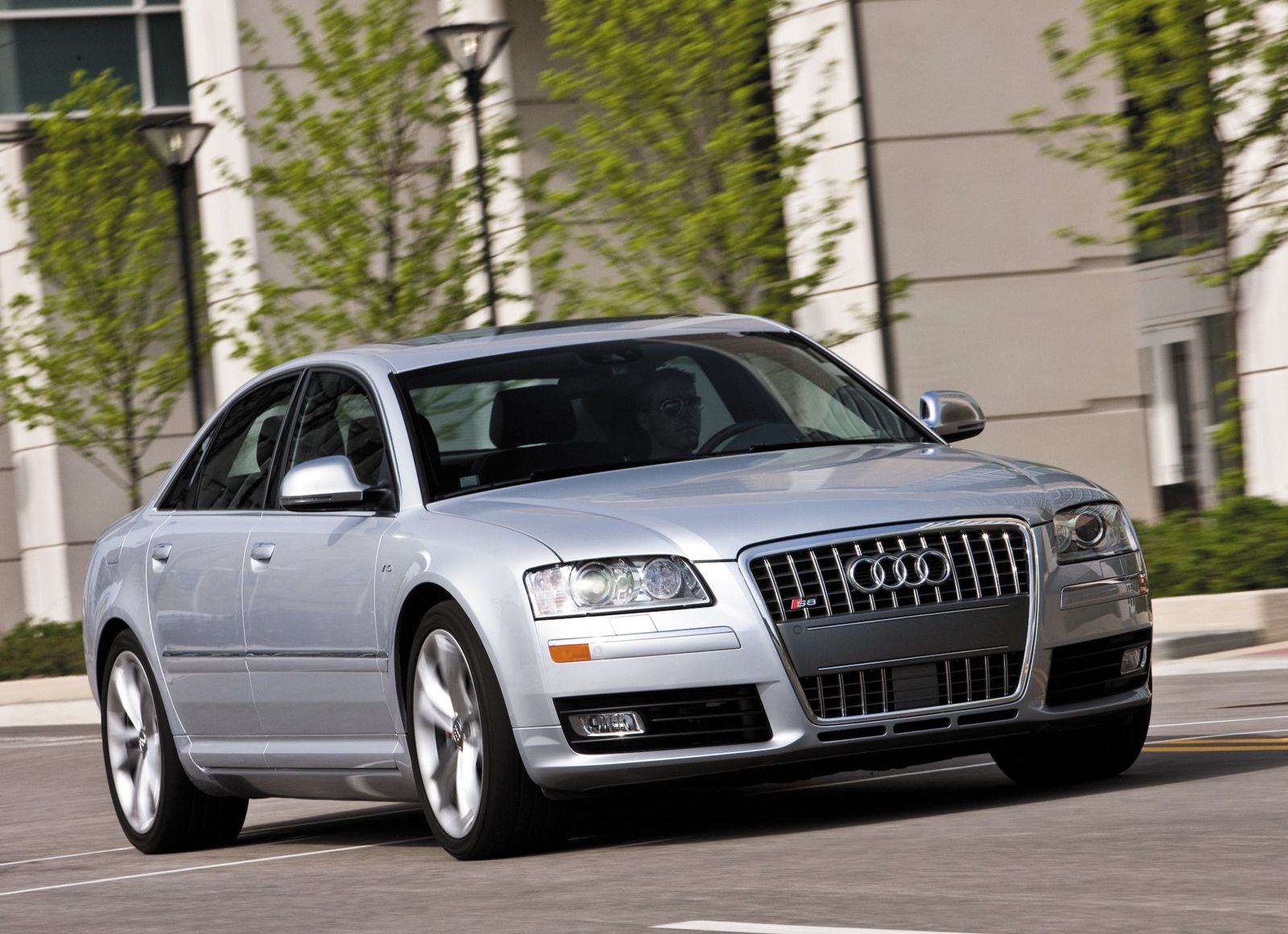2009 Audi S8 Review, Pricing, Photos, and Specs