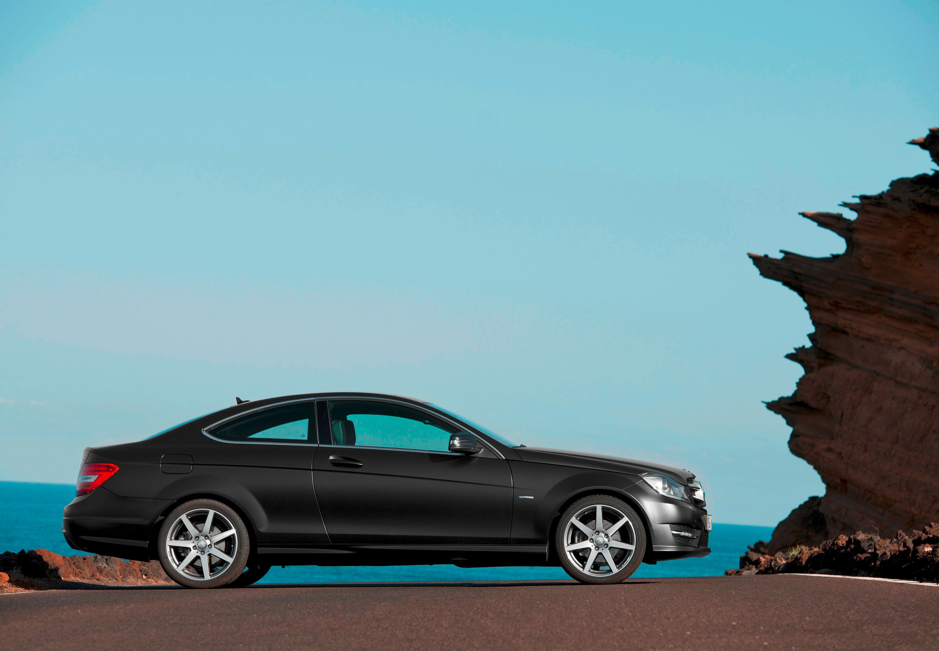 2012 Mercedes-Benz C-Class Coupe Review, Pricing, Photos