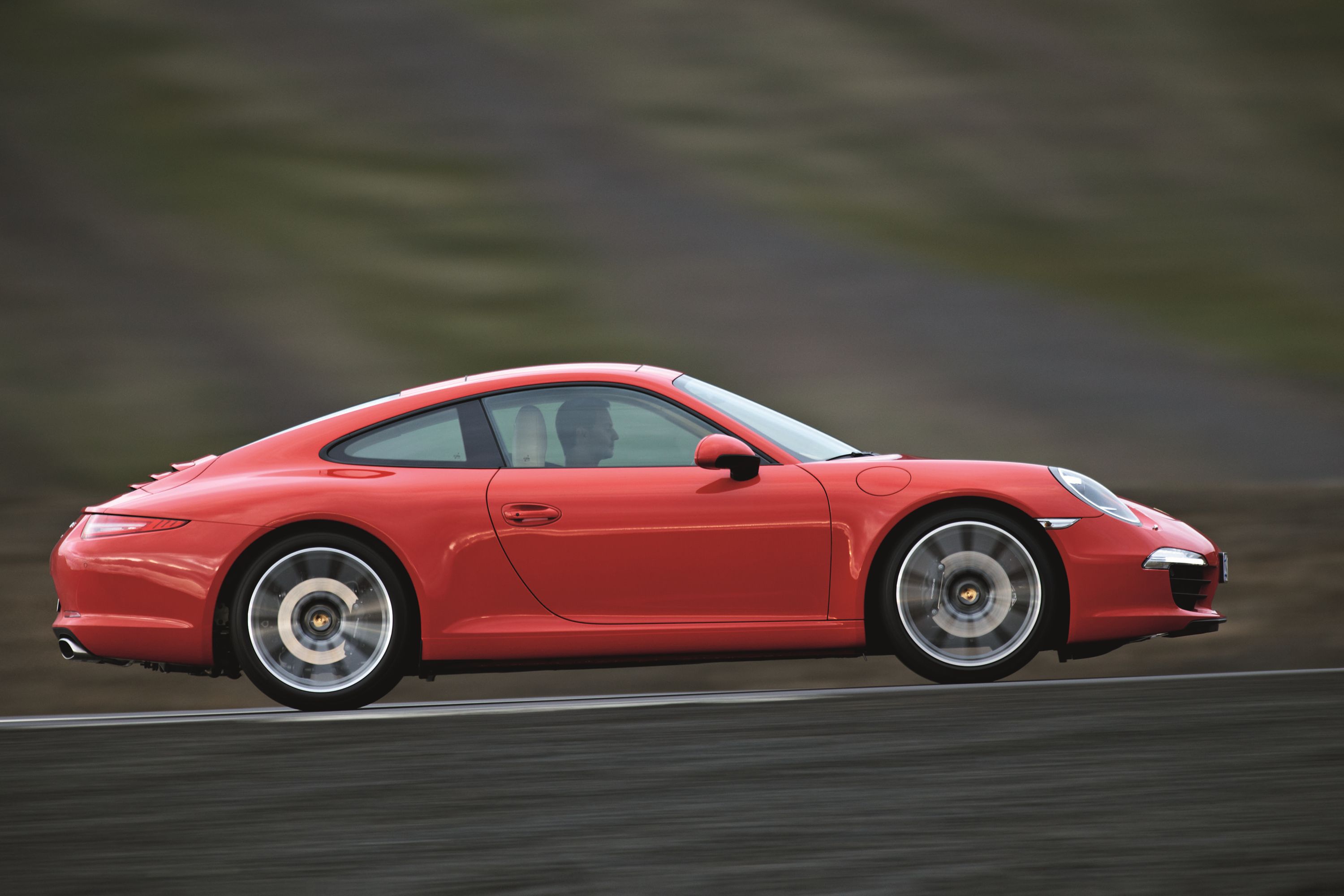 2016 Porsche 911 Carrera Pricing, Photos & Specs