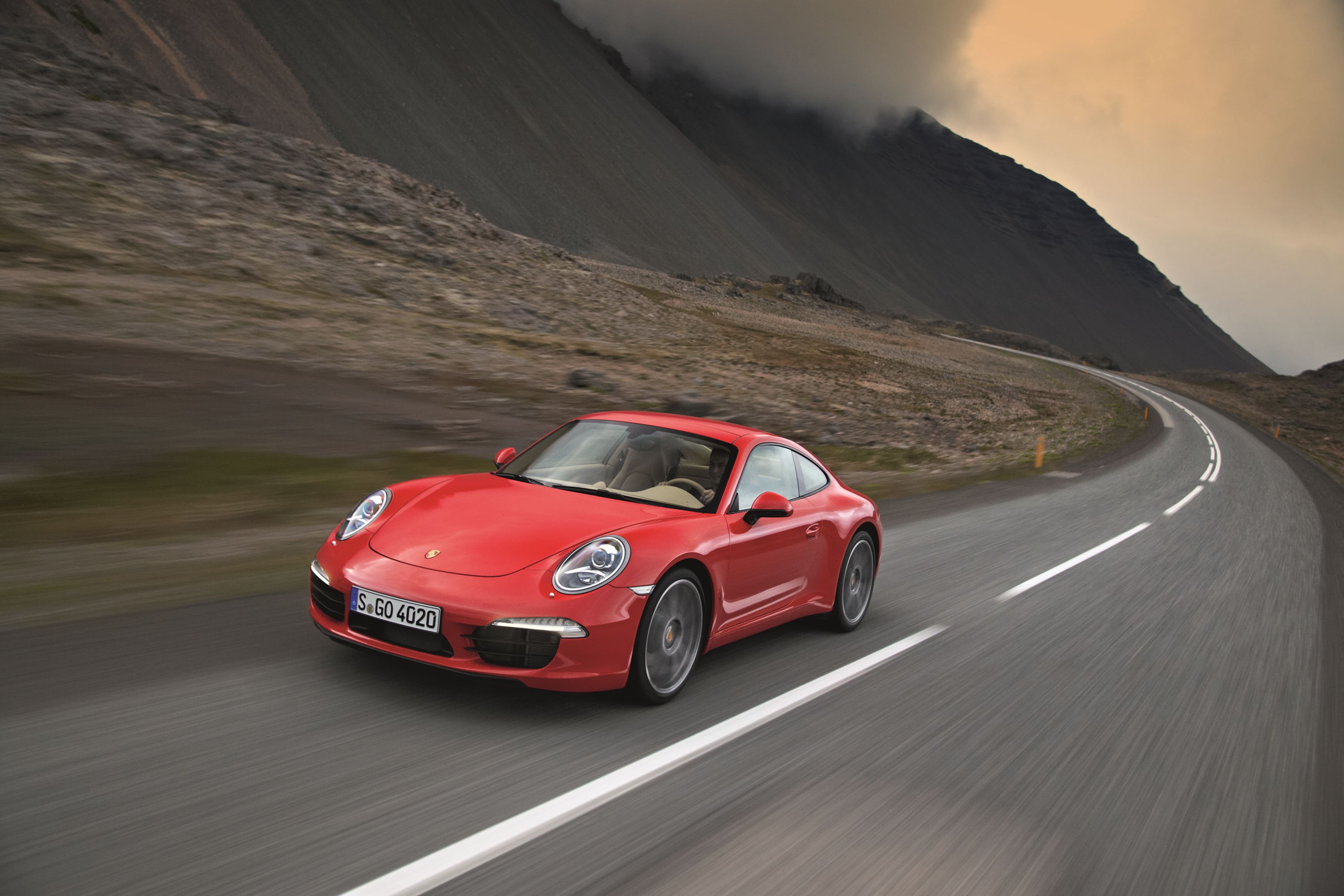 2016 Porsche 911 Carrera Pricing, Photos & Specs