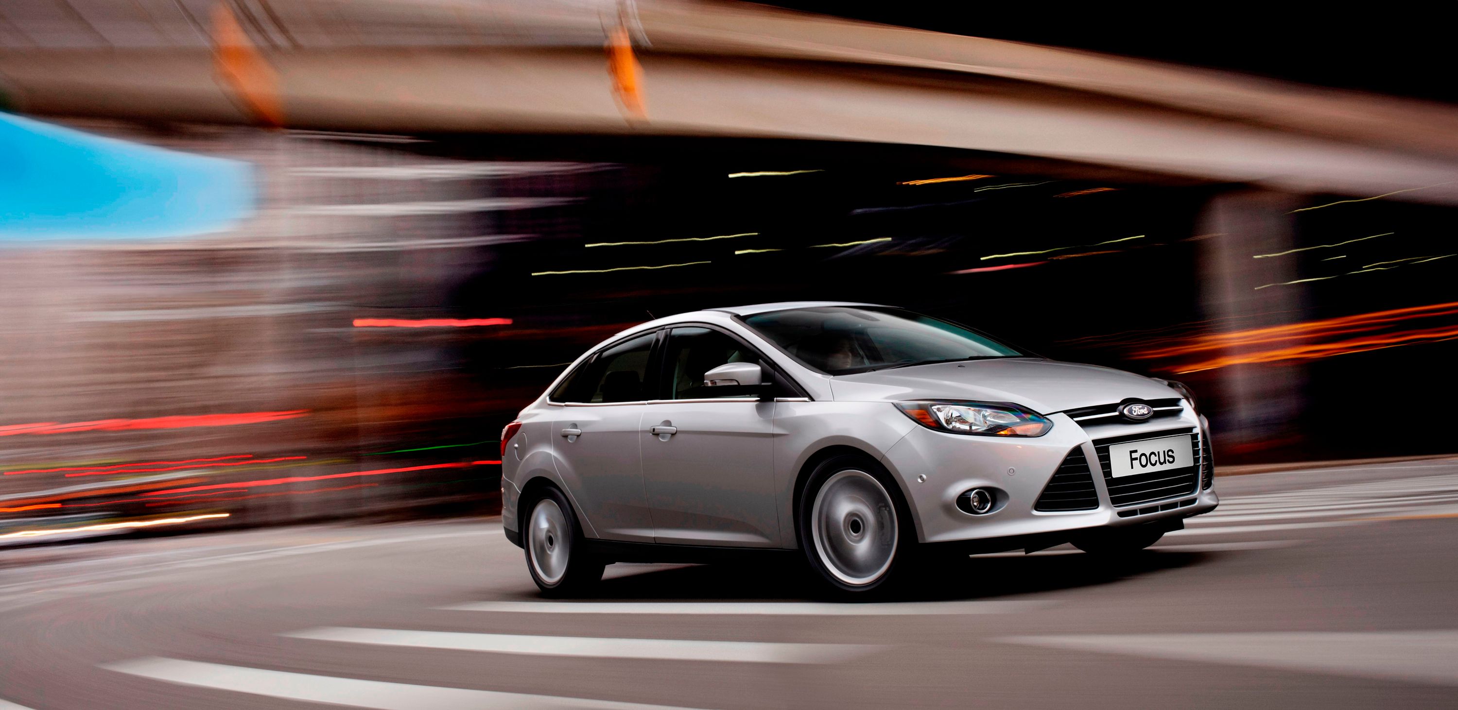 2014 Ford Focus Sedan Pricing, Photos & Specs