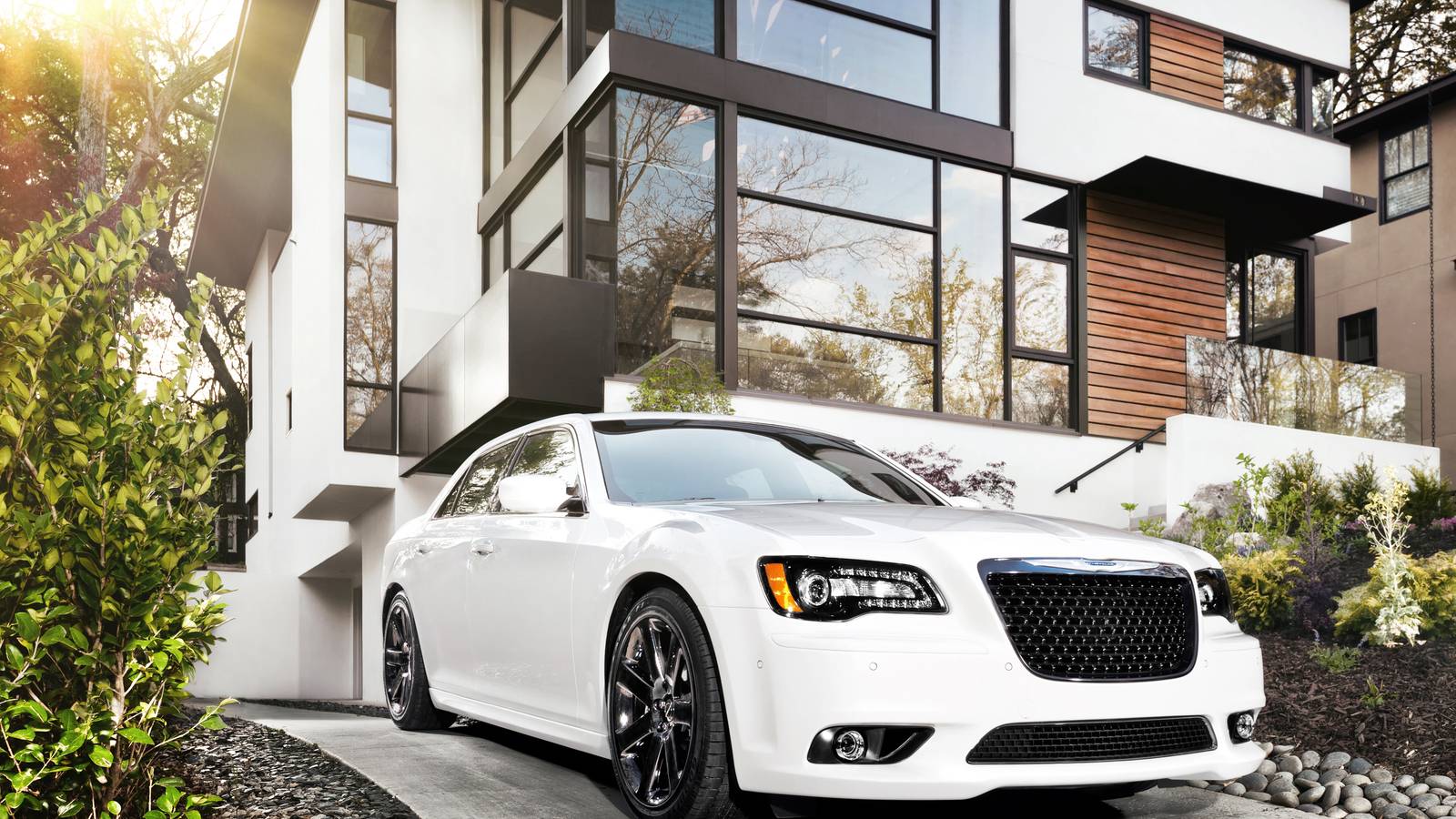 A Used Chrysler 300 SRT-8 Makes You A Baller On A Budget