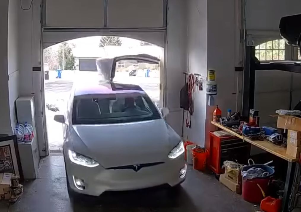 This Is How Not To Drive A Tesla Model X Into A Garage