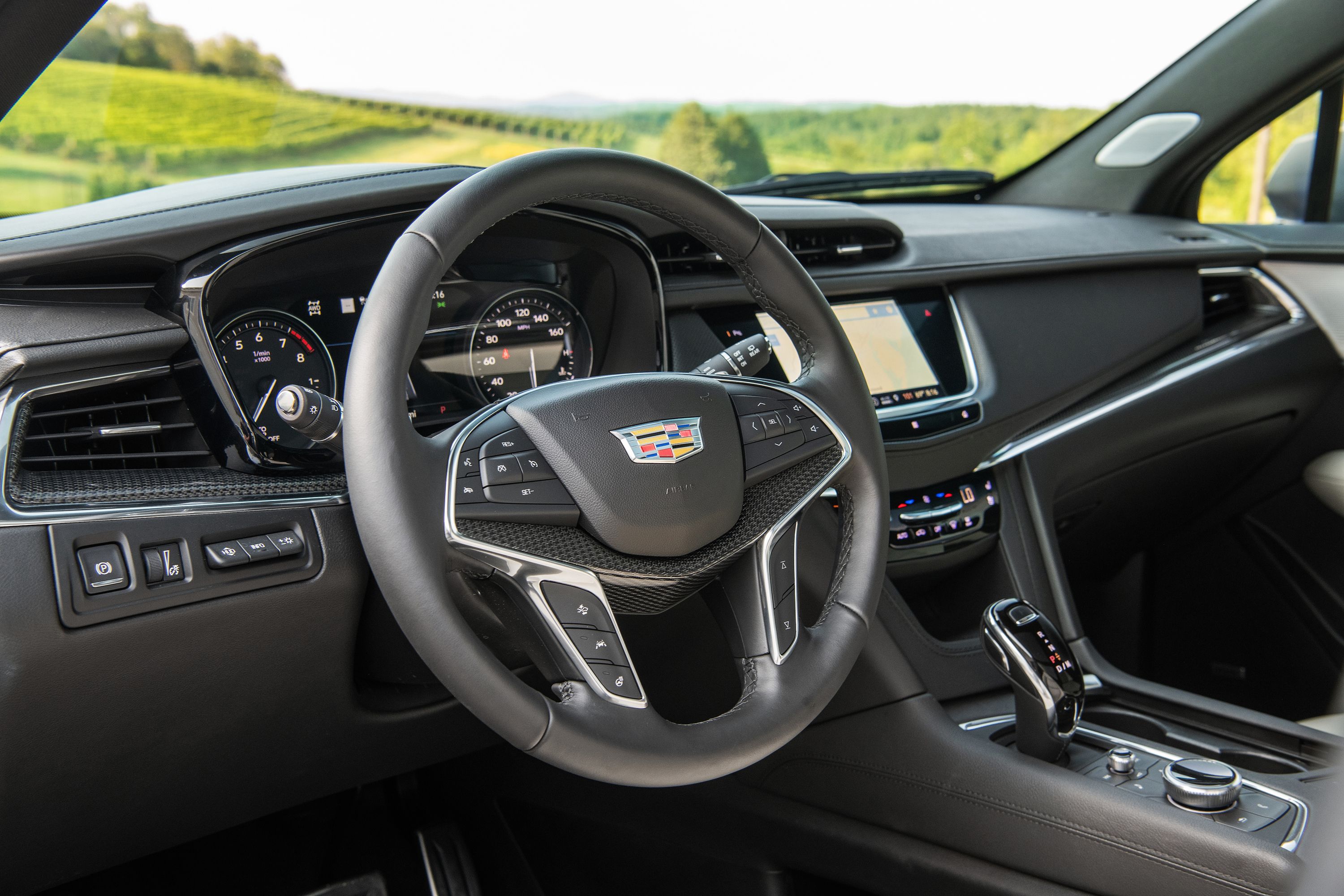 2025 Cadillac XT5 Pricing, Photos & Specs
