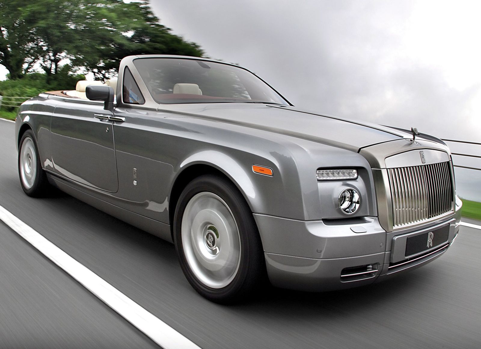 2009 Rolls-Royce Phantom Drophead Coupe - Photos Interior | CarBuzz