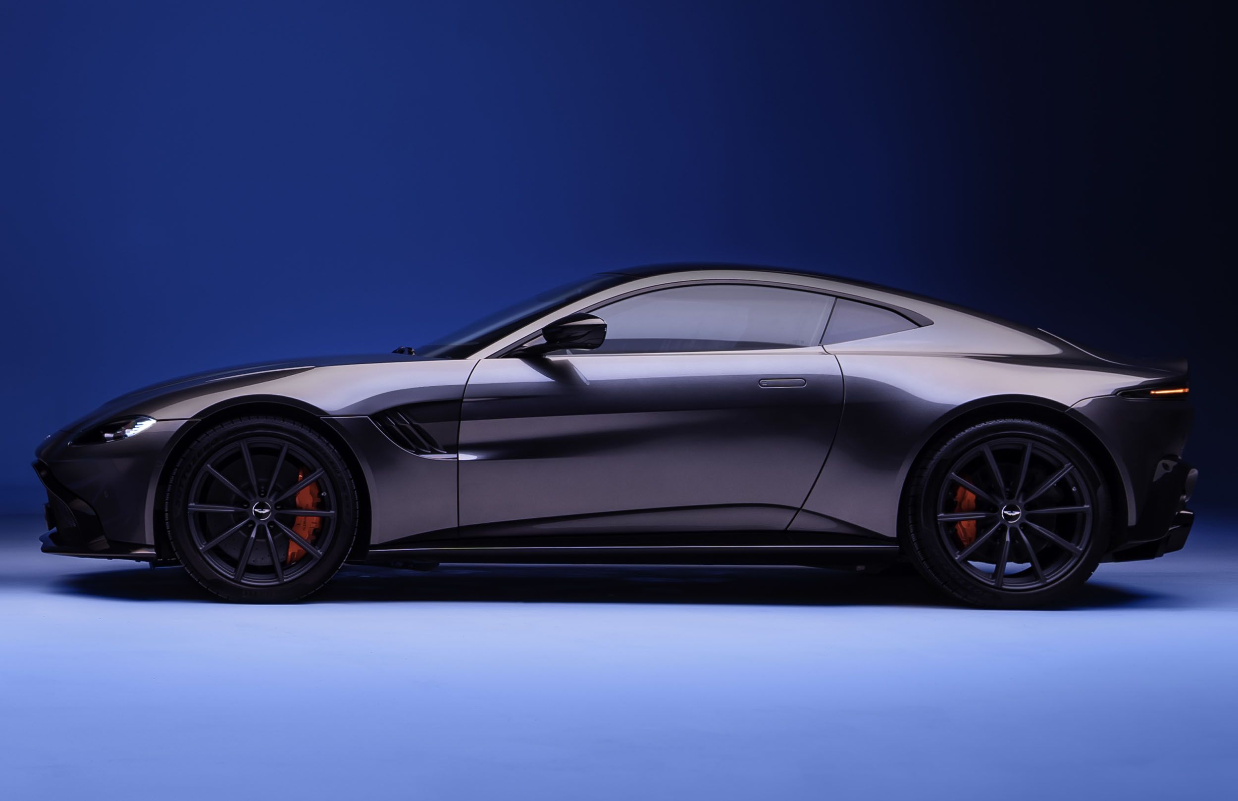 2021 Aston Martin Vantage Coupe Arrives With Manual Box