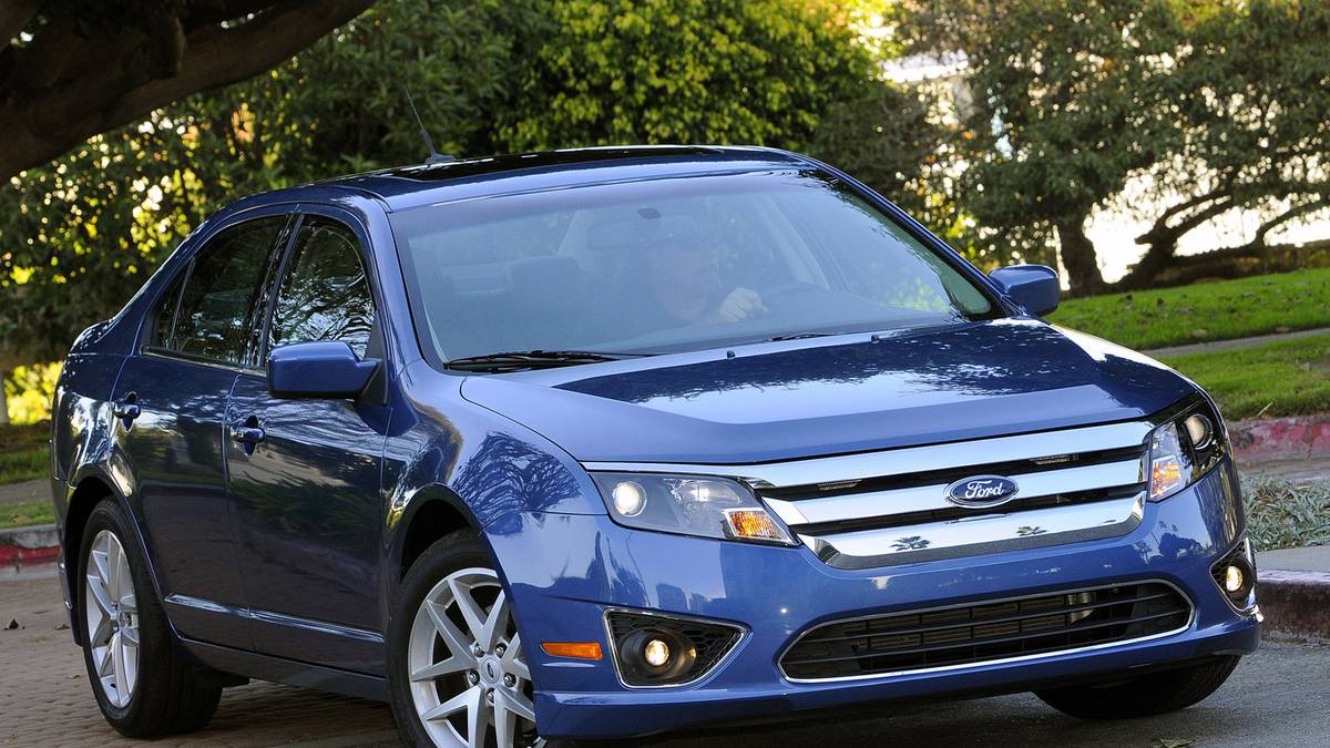 2012 Ford Fusion Specs Trims