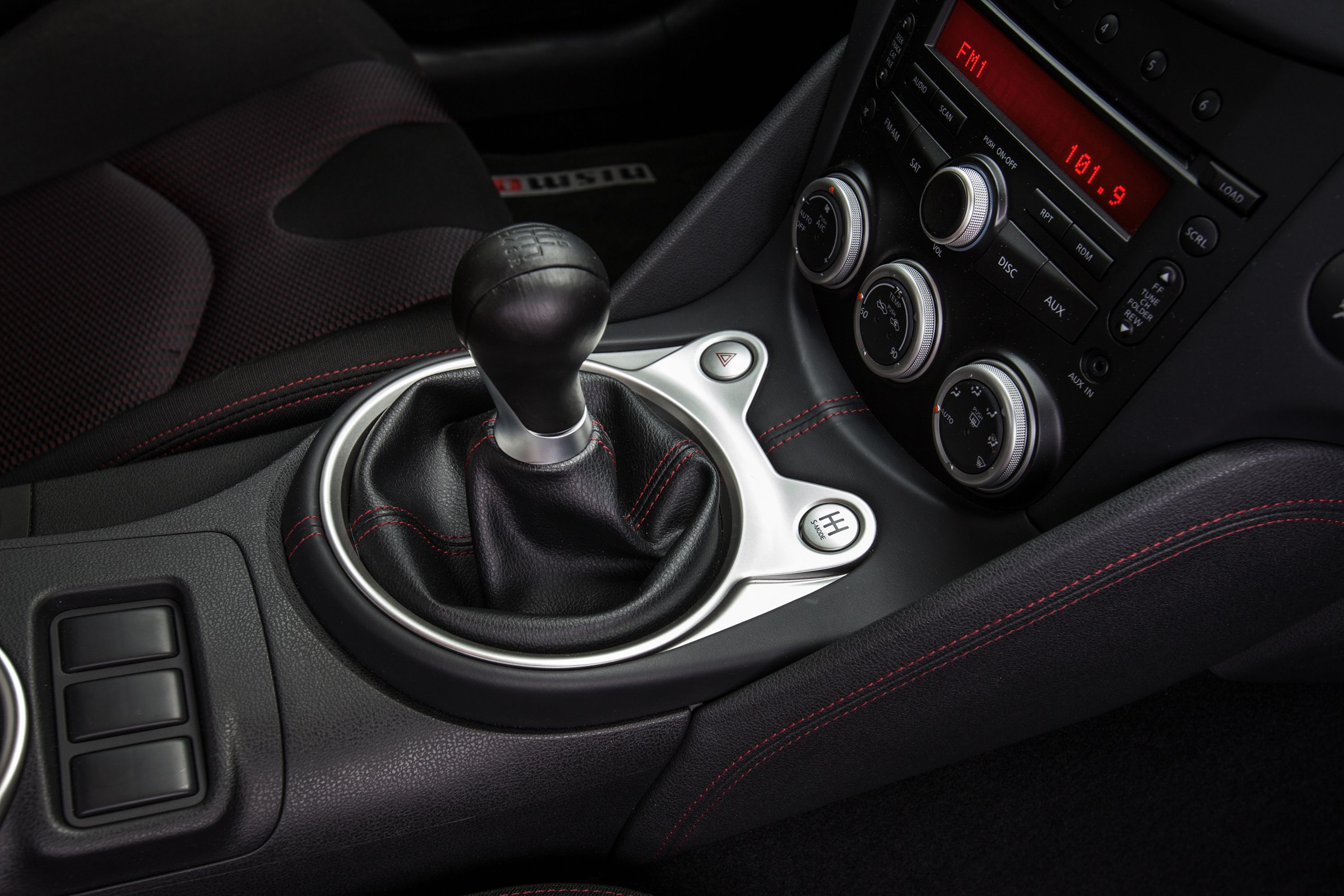 Is This The Logo For Nissan's Next Z-Car? Is This The Logo For Nissan's Next Z-Car?