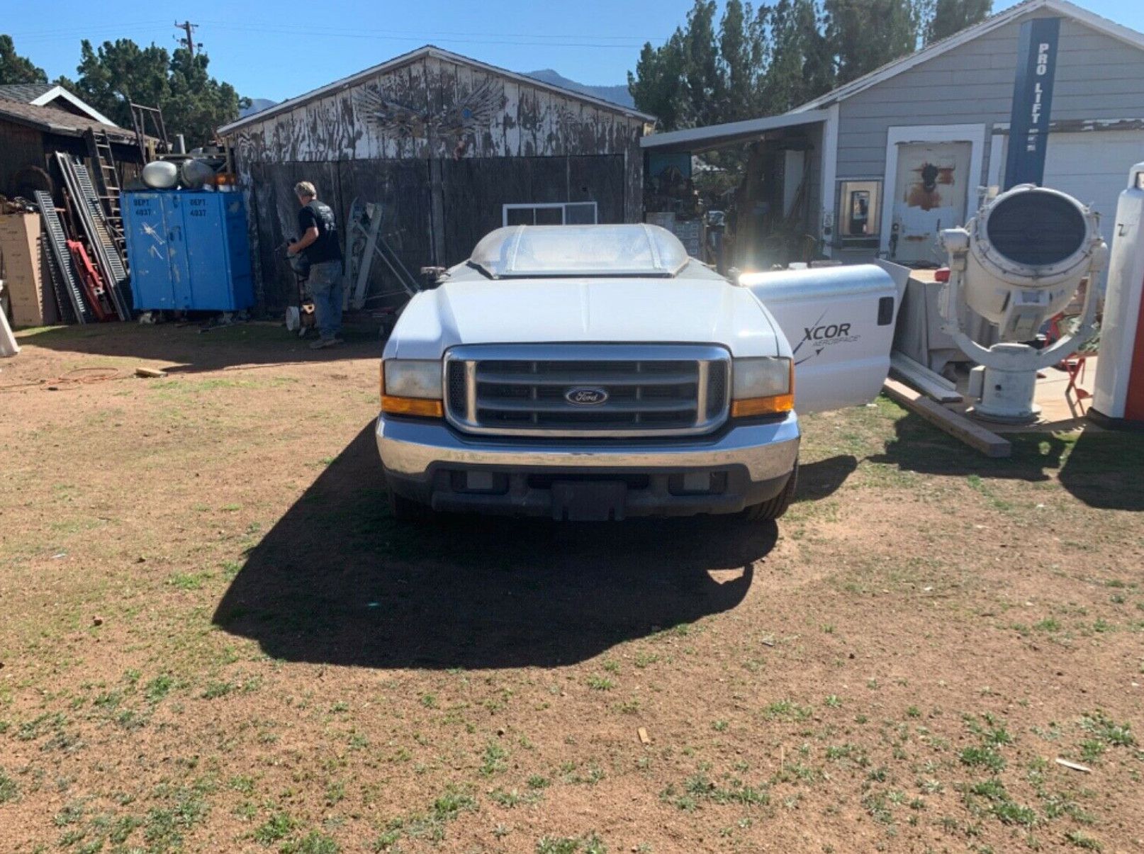 This Aerodynamic Bubble-Roof Ford F-250 Is Weird As It Gets
