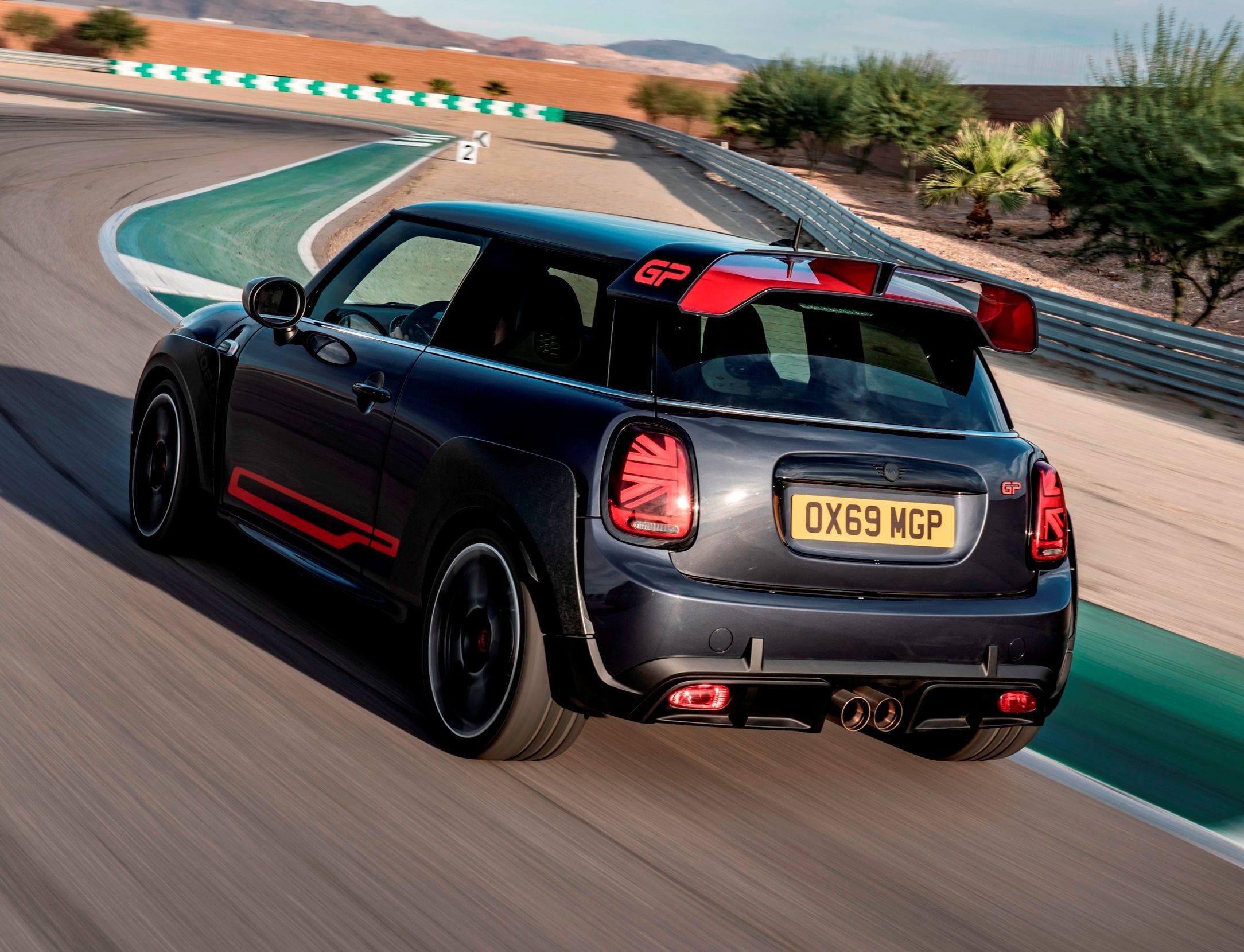 5 Cars That Should Be Rear-Wheel Drive
