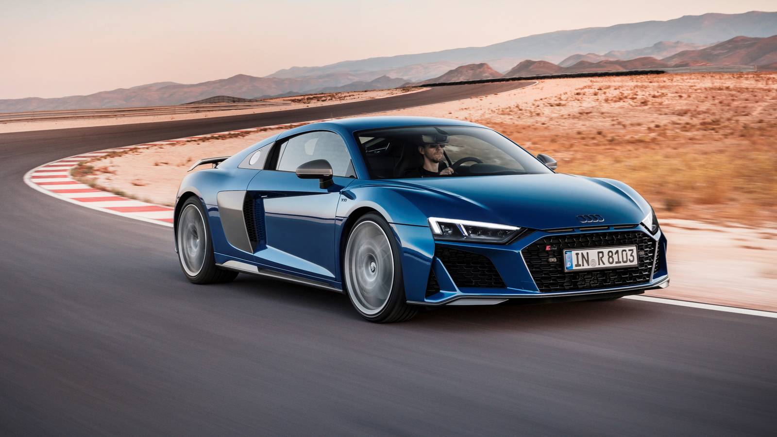The Audi R8's 5.2L V10 Is An Engineering Masterpiece