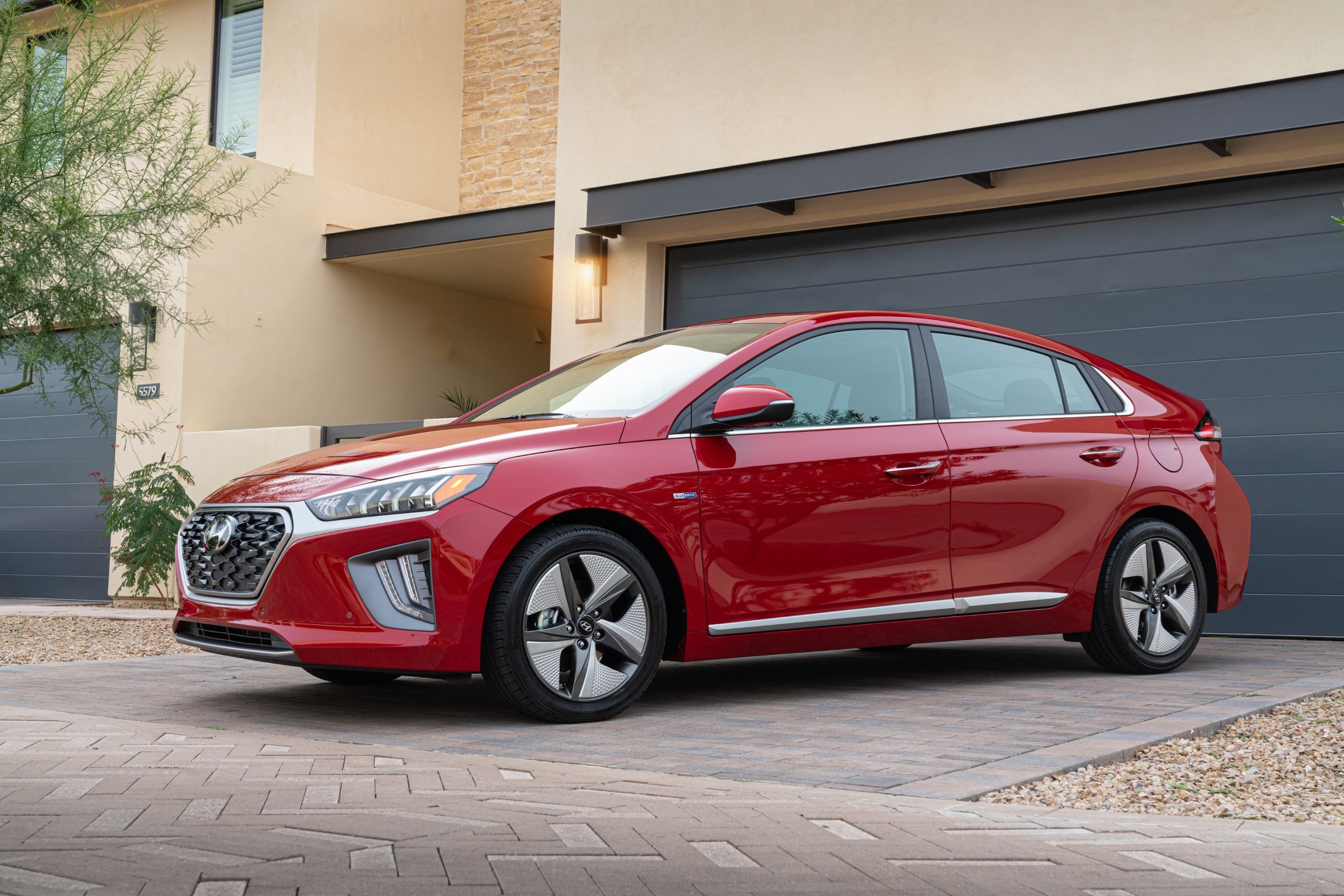 Hyundai ioniq electric on sale safety rating