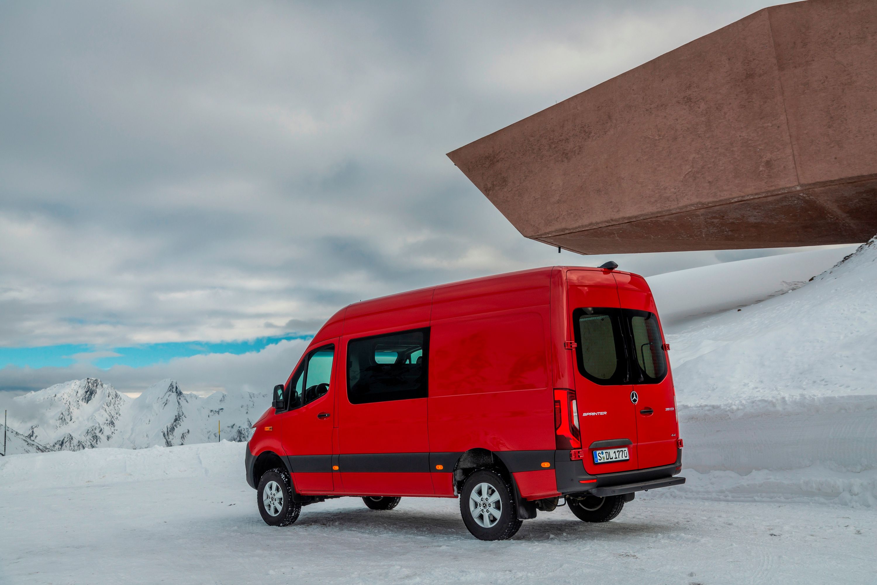 2024 Mercedes-Benz Sprinter Crew Van Exterior Photos