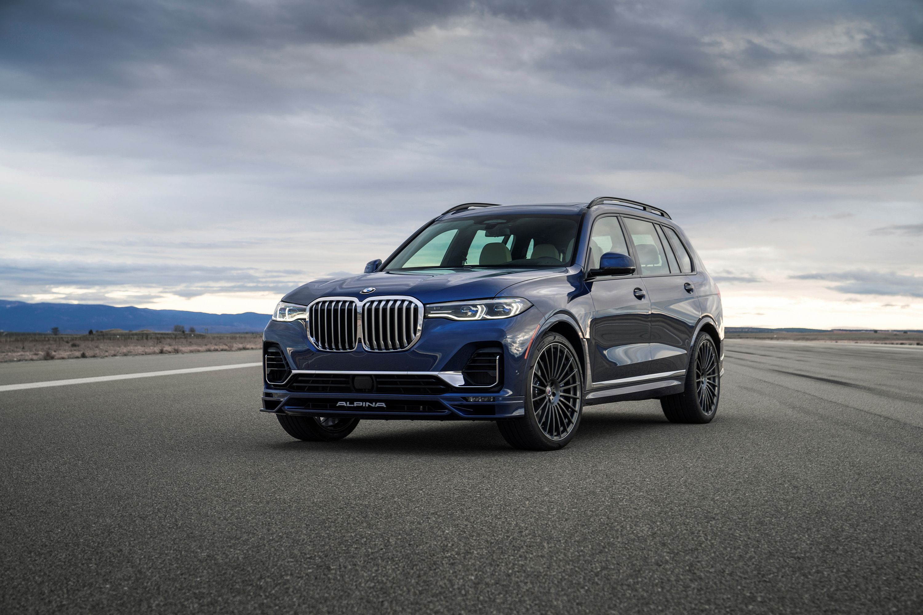 2024 BMW Alpina XB7 - Review | CarBuzz