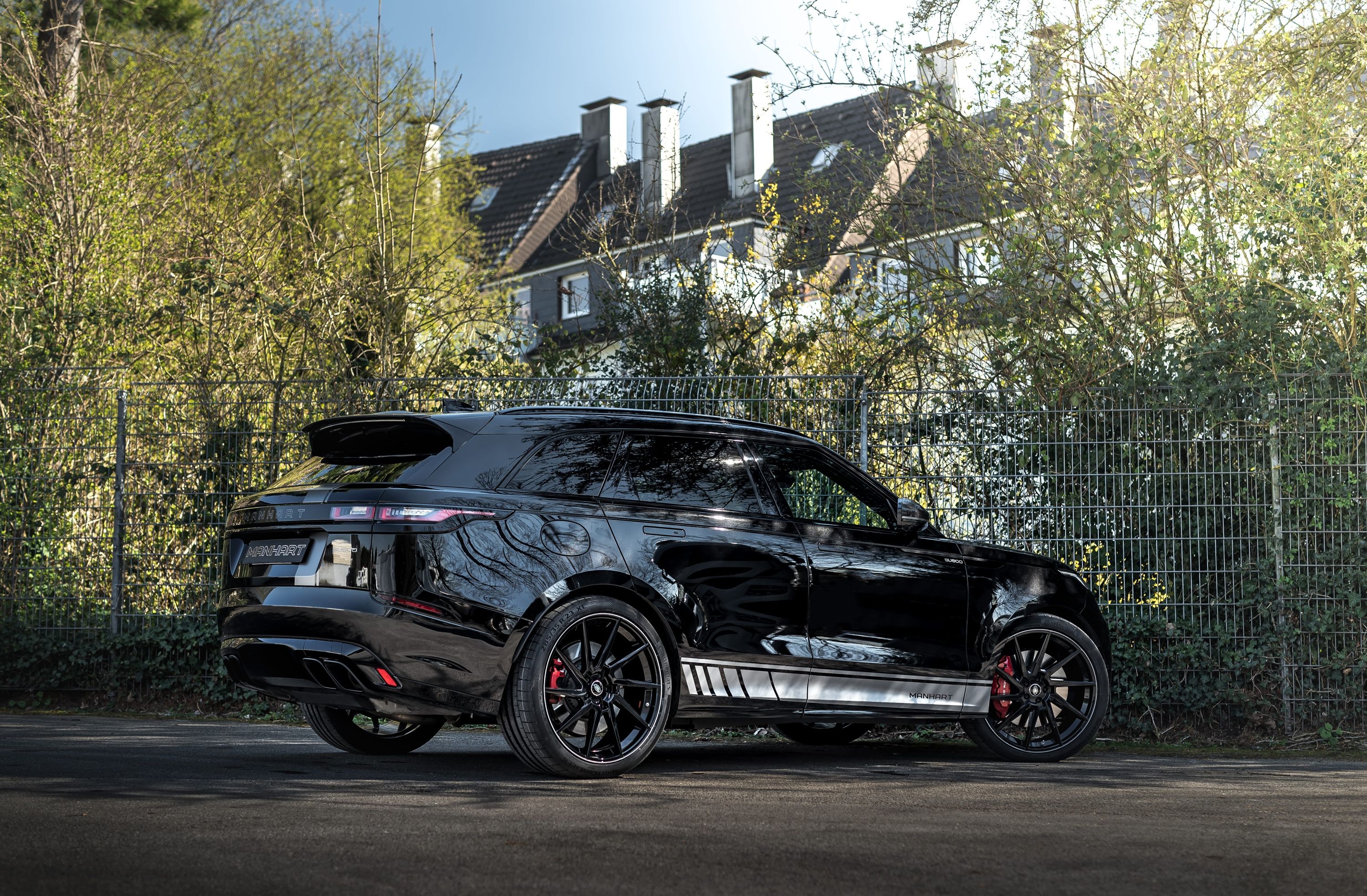 Range Rover Velar Transformed Into 600-HP Animal