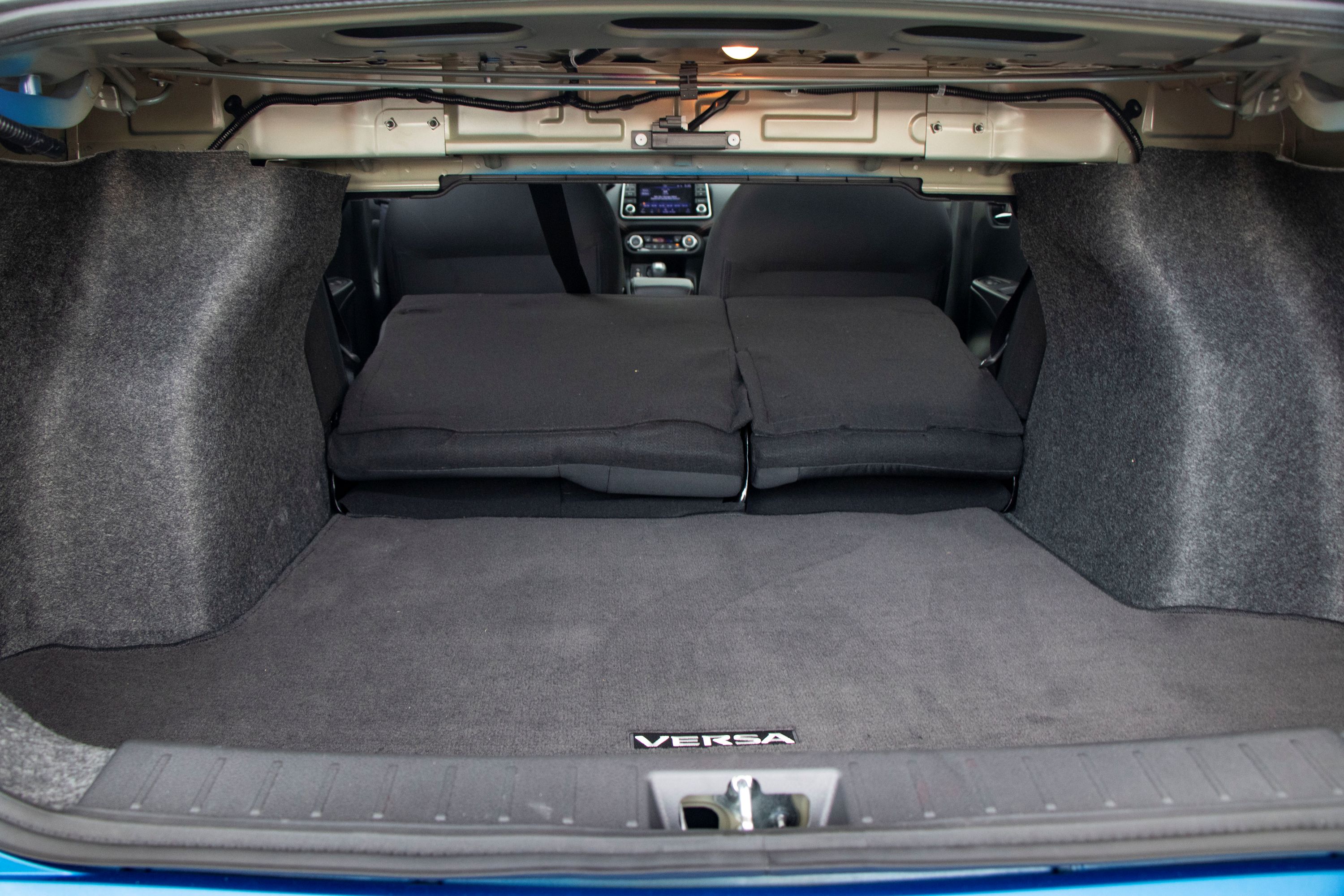 Trunk Ledge | NISSAN VERSA 2022