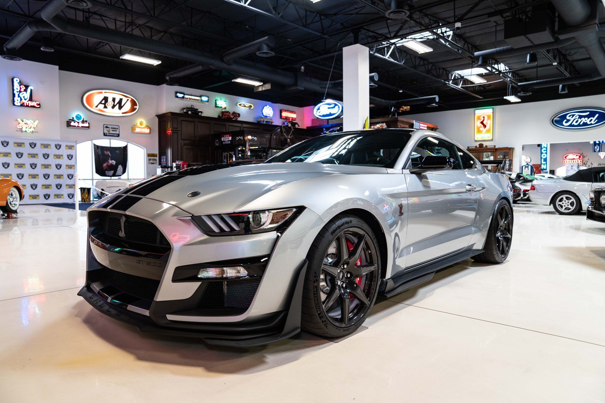 Ford Welcomes Las Vegas Raiders With Special Shelby GT500