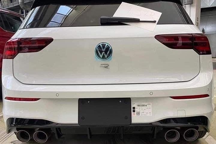 Leaked! This Is The New VW Golf R