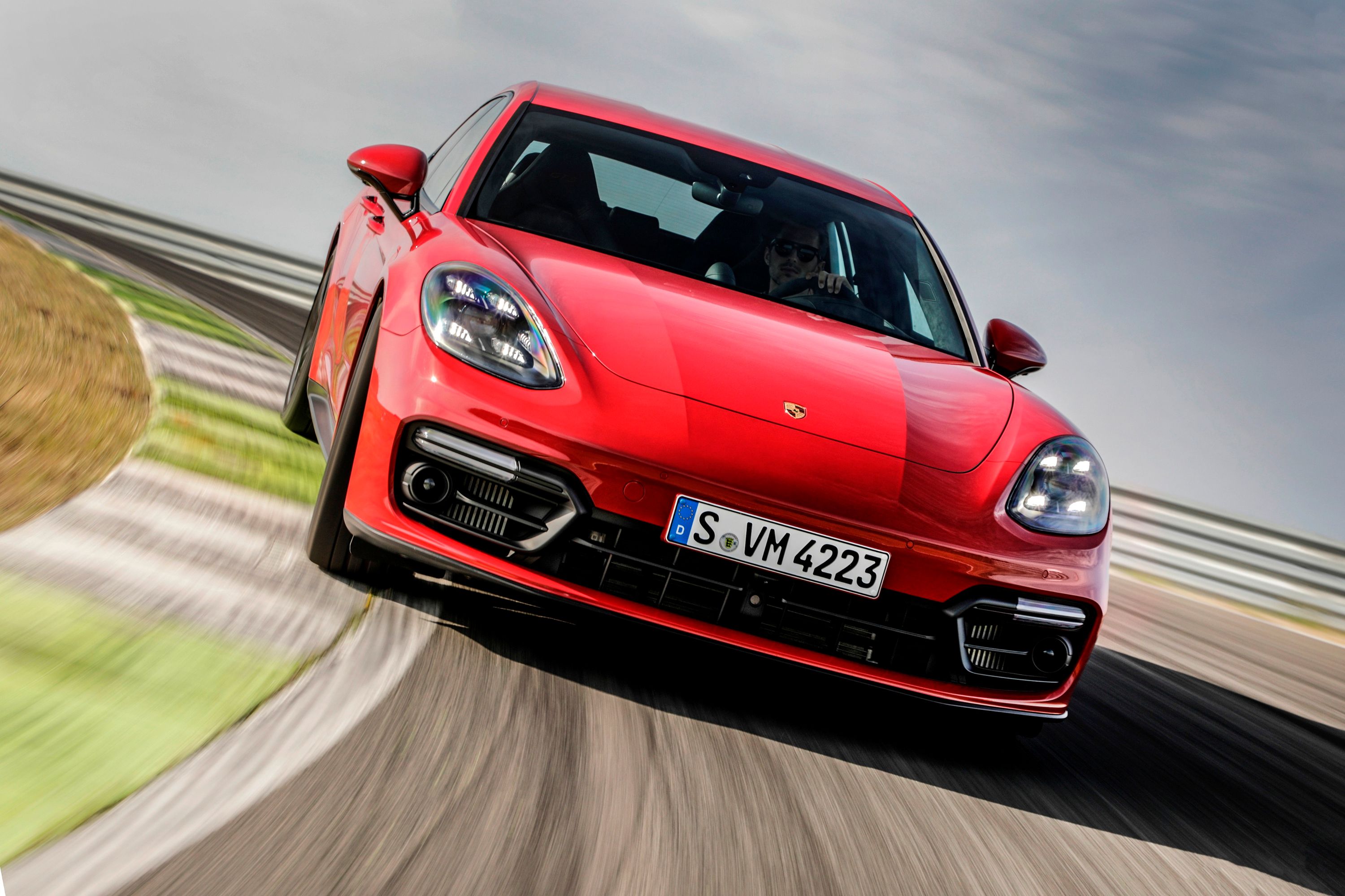 2023 Porsche Panamera Sport Turismo Review, Pricing, and Specs