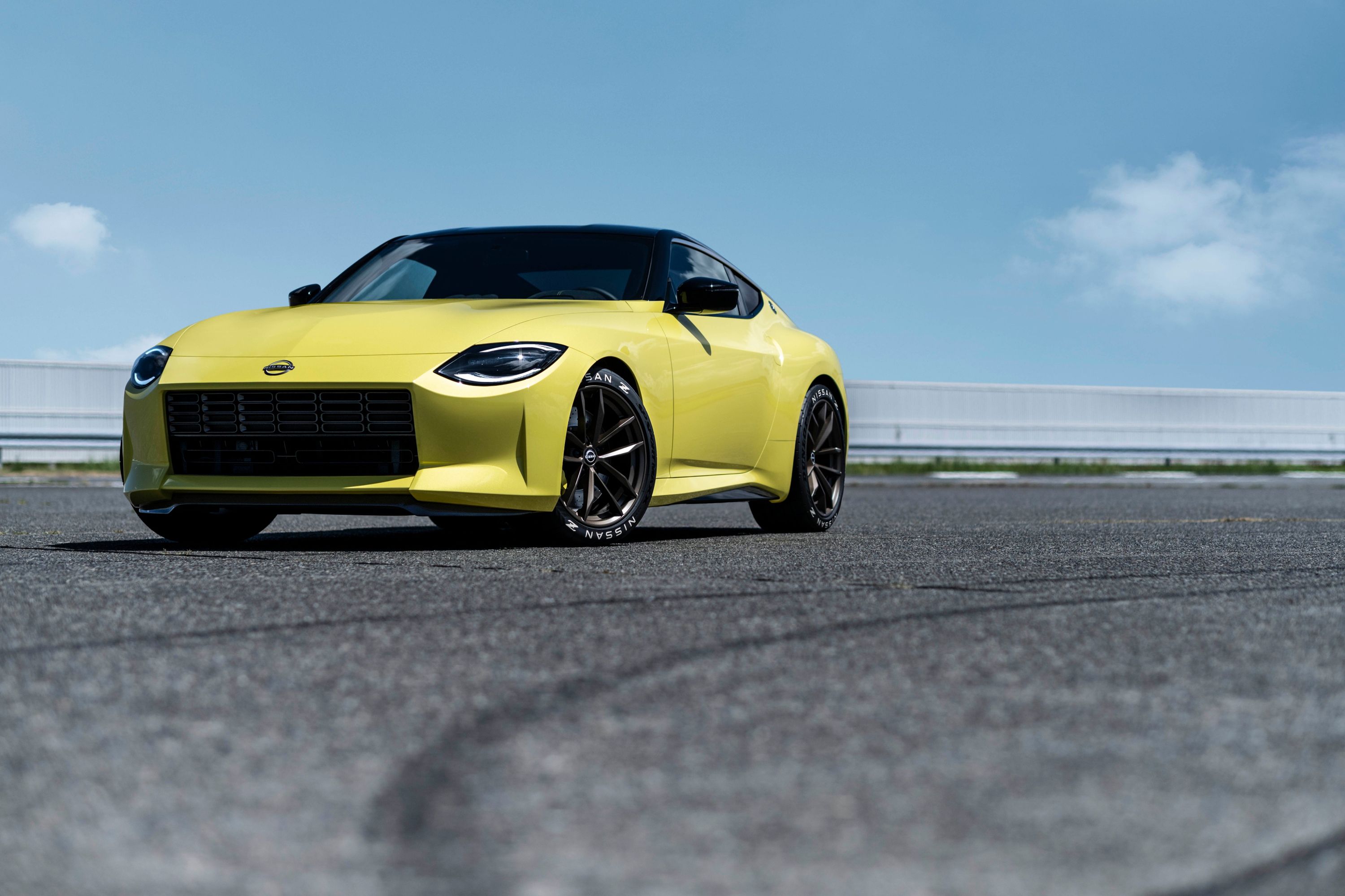 Everything You Need To Know About The Nissan 400Z