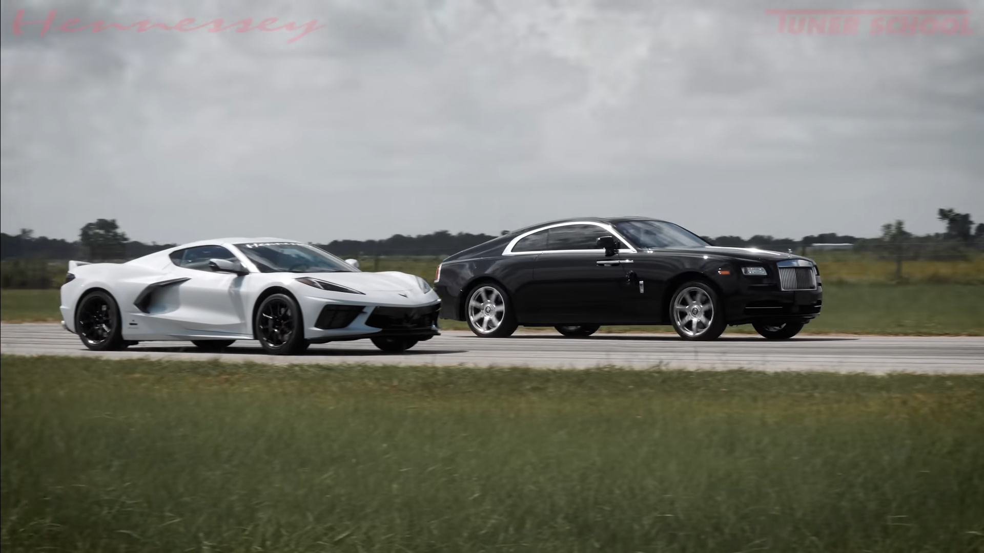 Drag Race: C8 Corvette Stingray Vs. Rolls-Royce Wraith