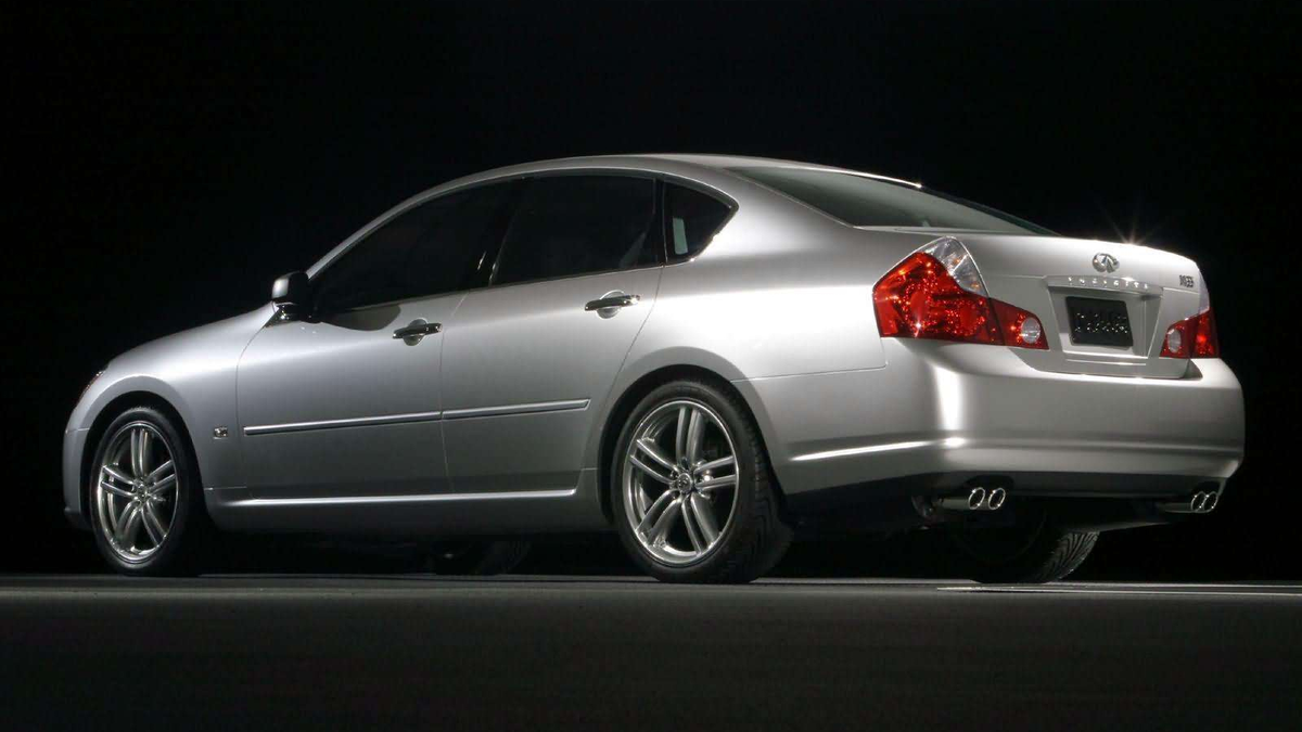 2010 Infiniti M35 Pricing, Photos & Specs