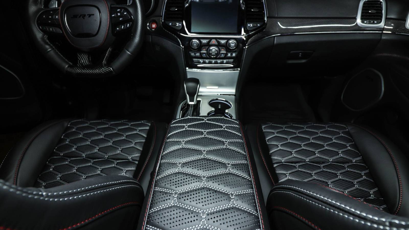 Jeep Grand Cherokee Gets An Interior That Will Embarrass Mercedes