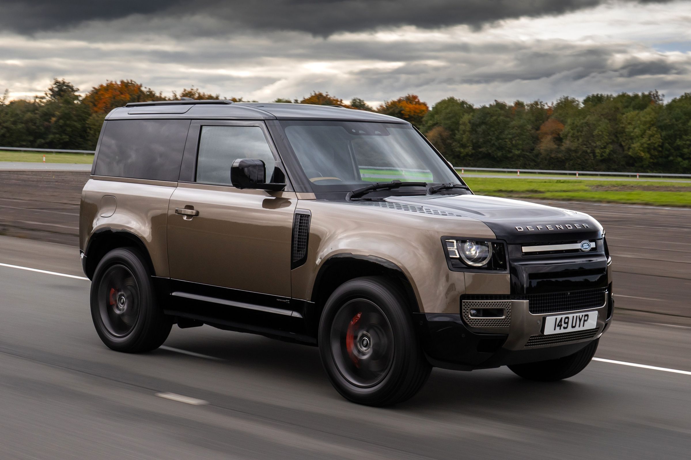 Two-Door Land Rover Defender 90 Getting V8 Power