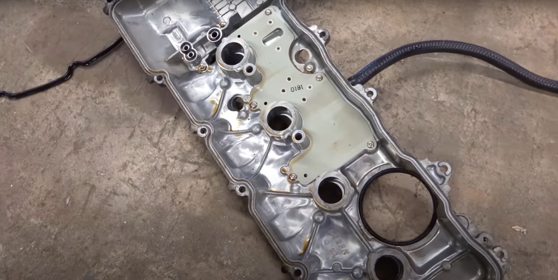 What Has 220K Miles Done To This Lexus V8 Engine?