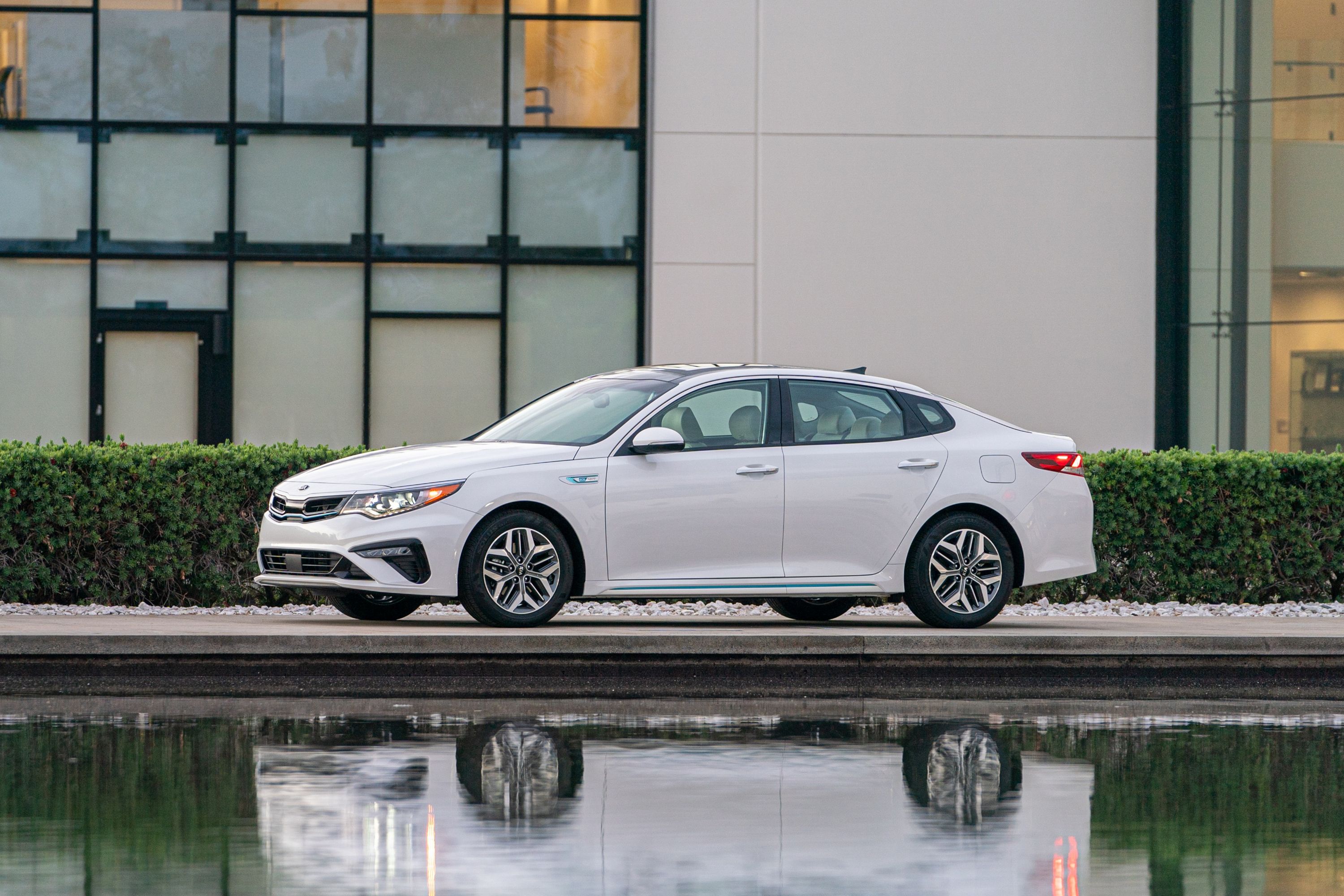 2020 Kia Optima Hybrid Pricing, Photos & Specs