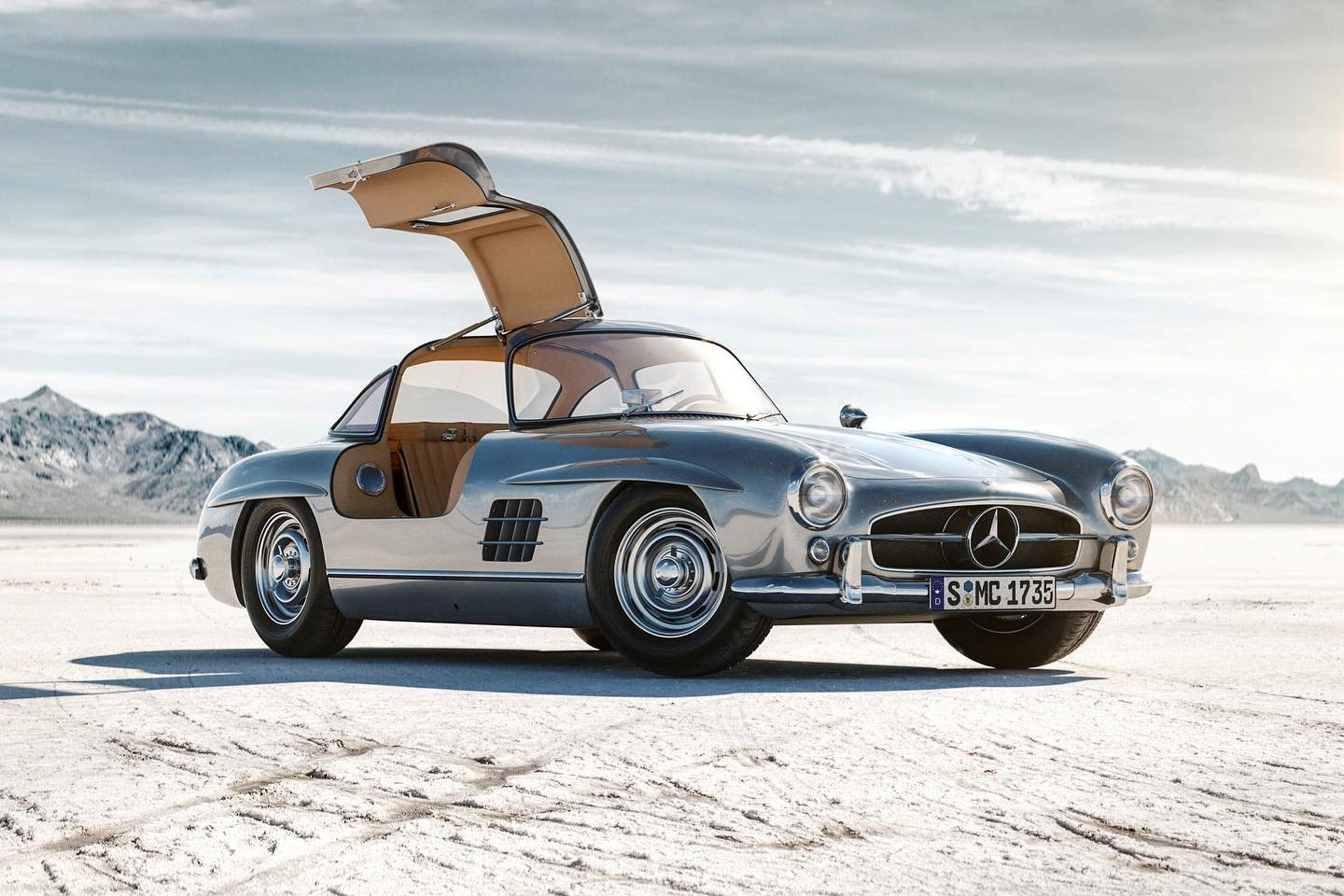 Iconic Mercedes 300 SL Spreads Its Wings In Incredible Tribute Video