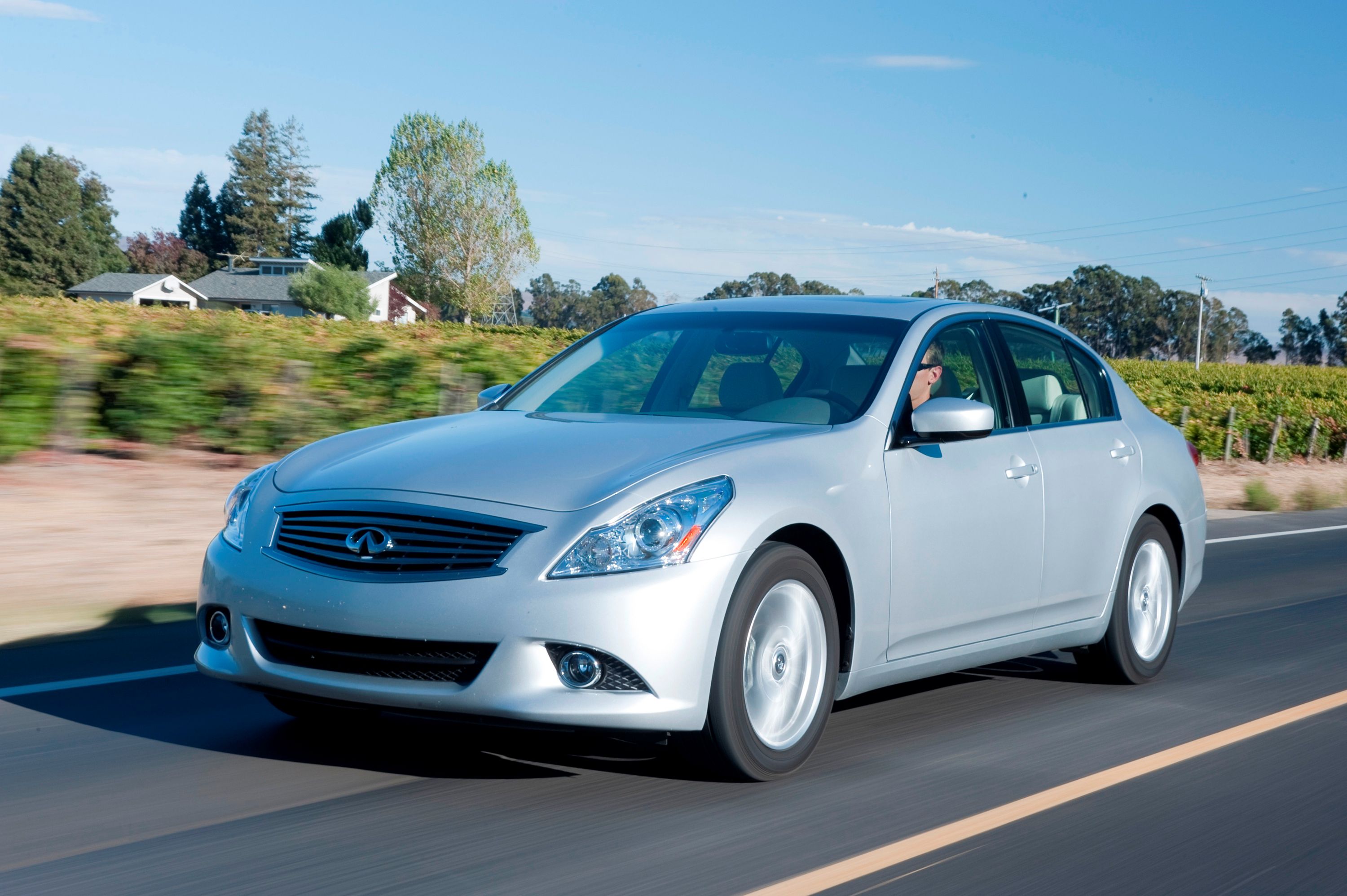 2012 Infiniti G25 - Overview | CarBuzz