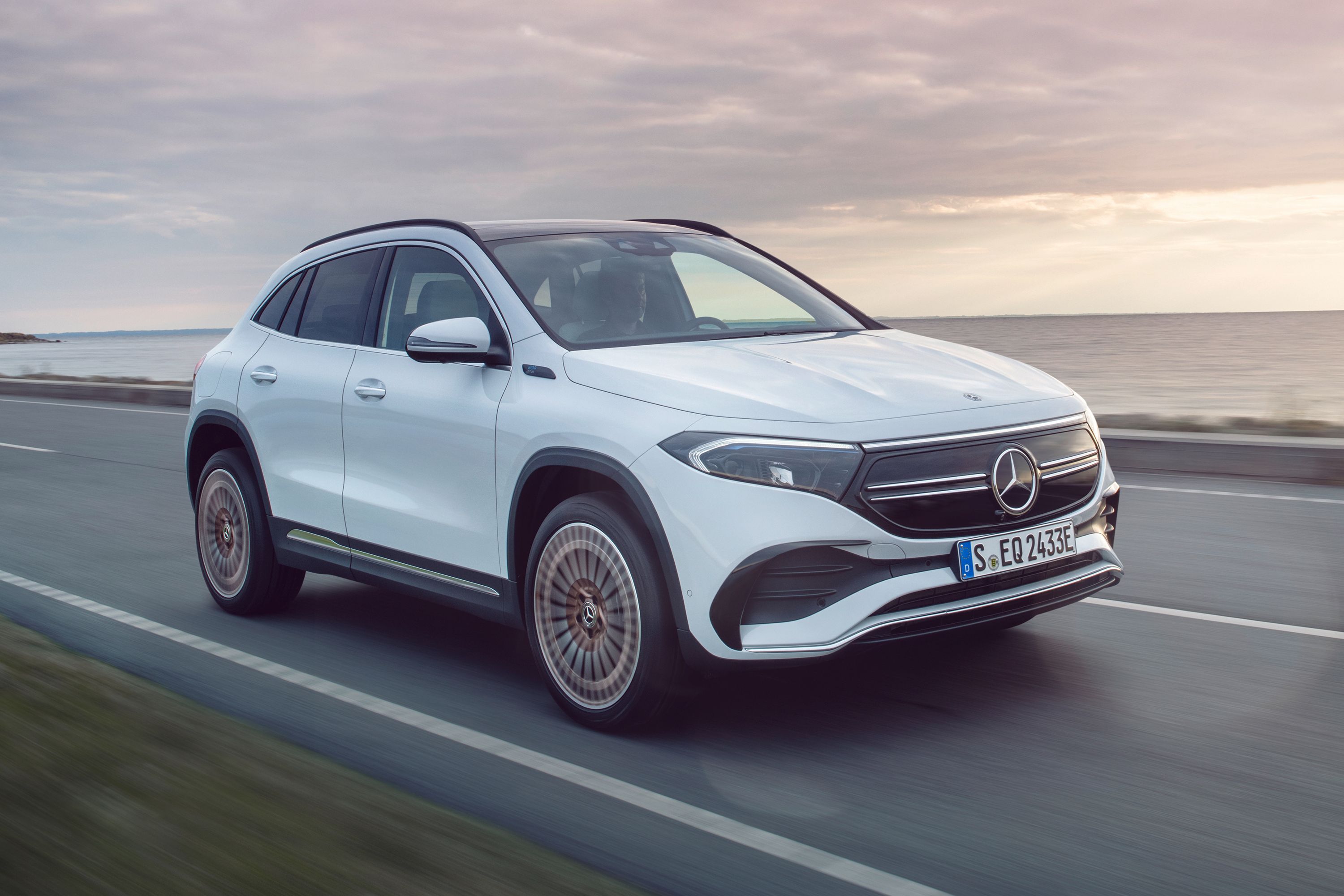 Mercedes suv eqa discount