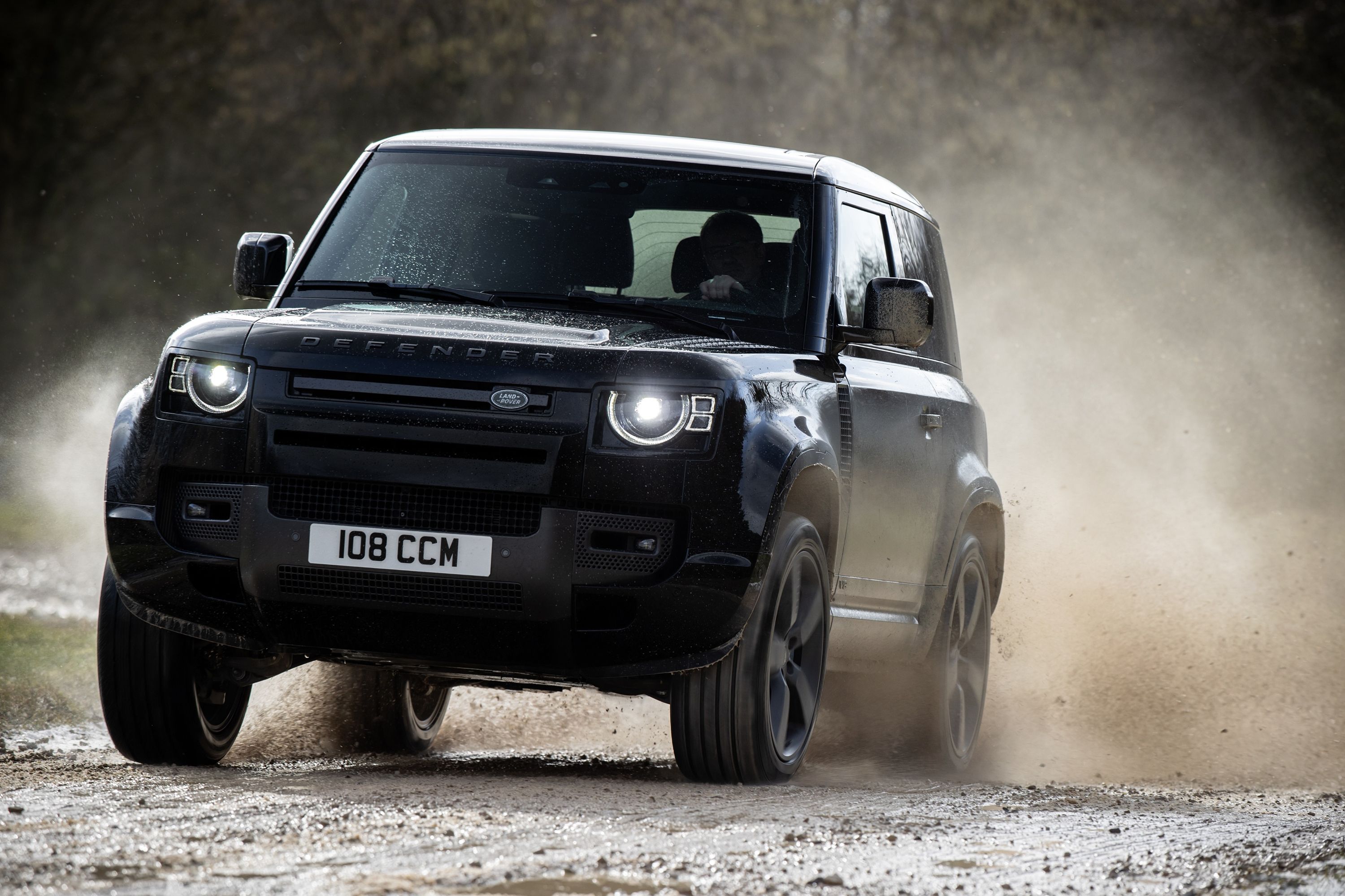 2022 Land Rover Defender Arrives With Supercharged V8 Power