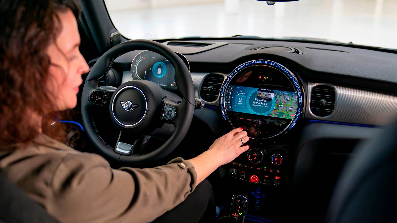 Mini's New Infotainment System Is A Big Step Up