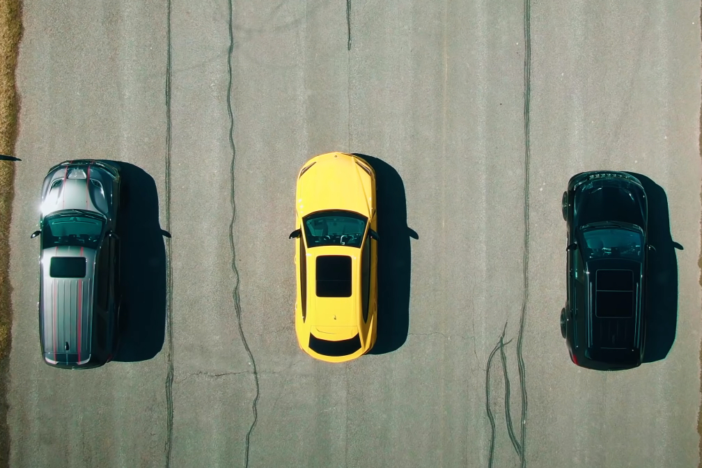 Drag Race: Lamborghini Urus Vs. Dodge Durango Hellcat Vs. Jeep Trackhawk