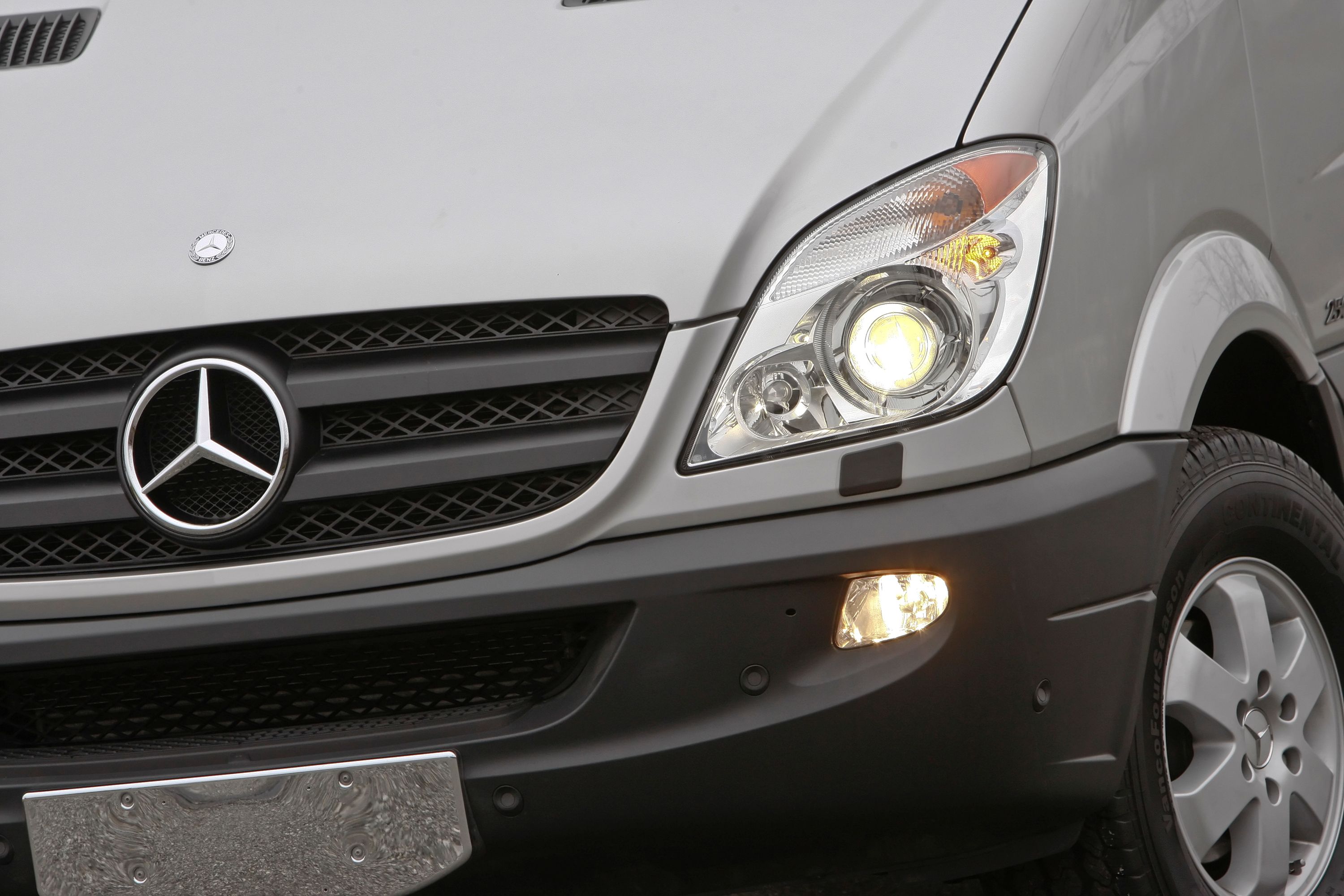 2012 Mercedes-Benz Sprinter Passenger Van Exterior Photos